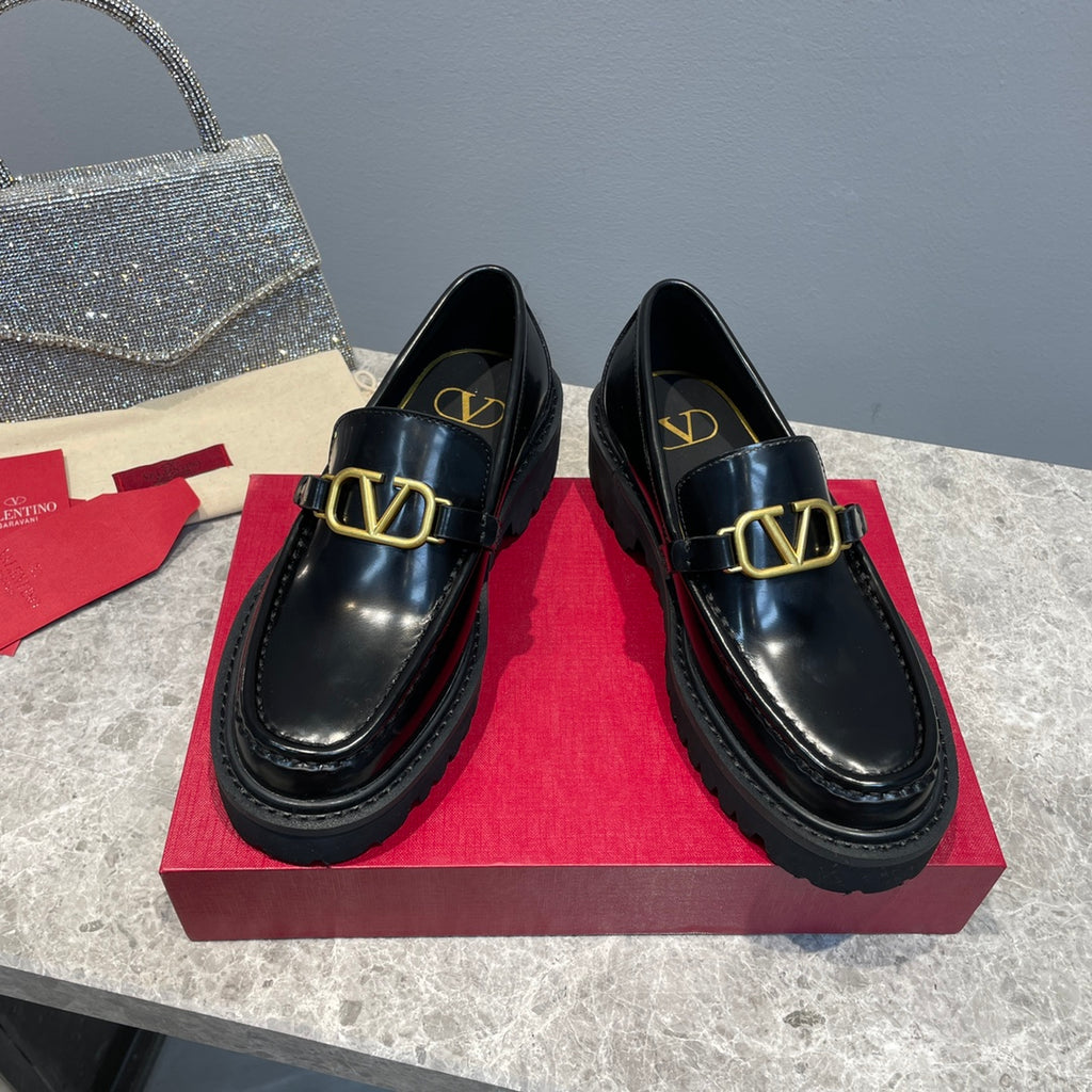Black VS loafer