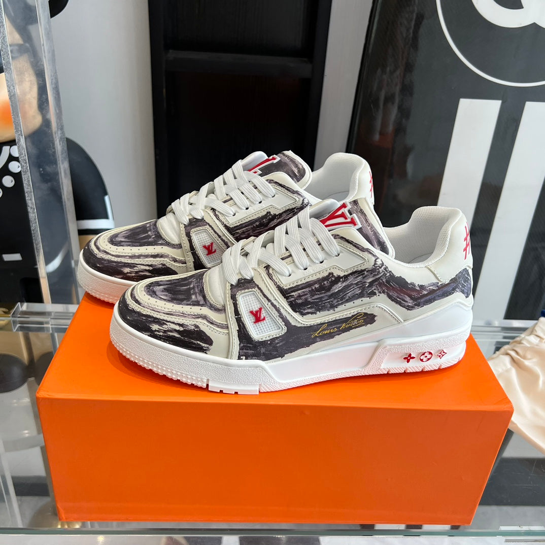 Black Trainer Sneaker