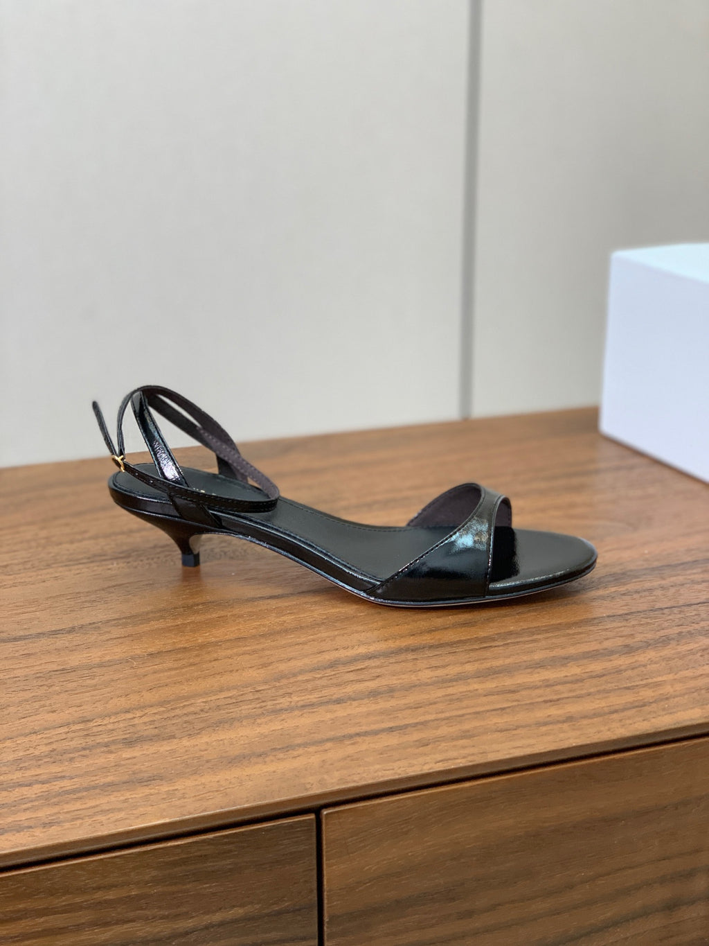 Black Vika Sandals