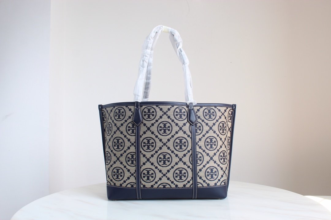 Navy TP tote bag