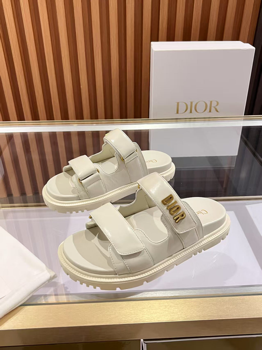 White Dioract Slide