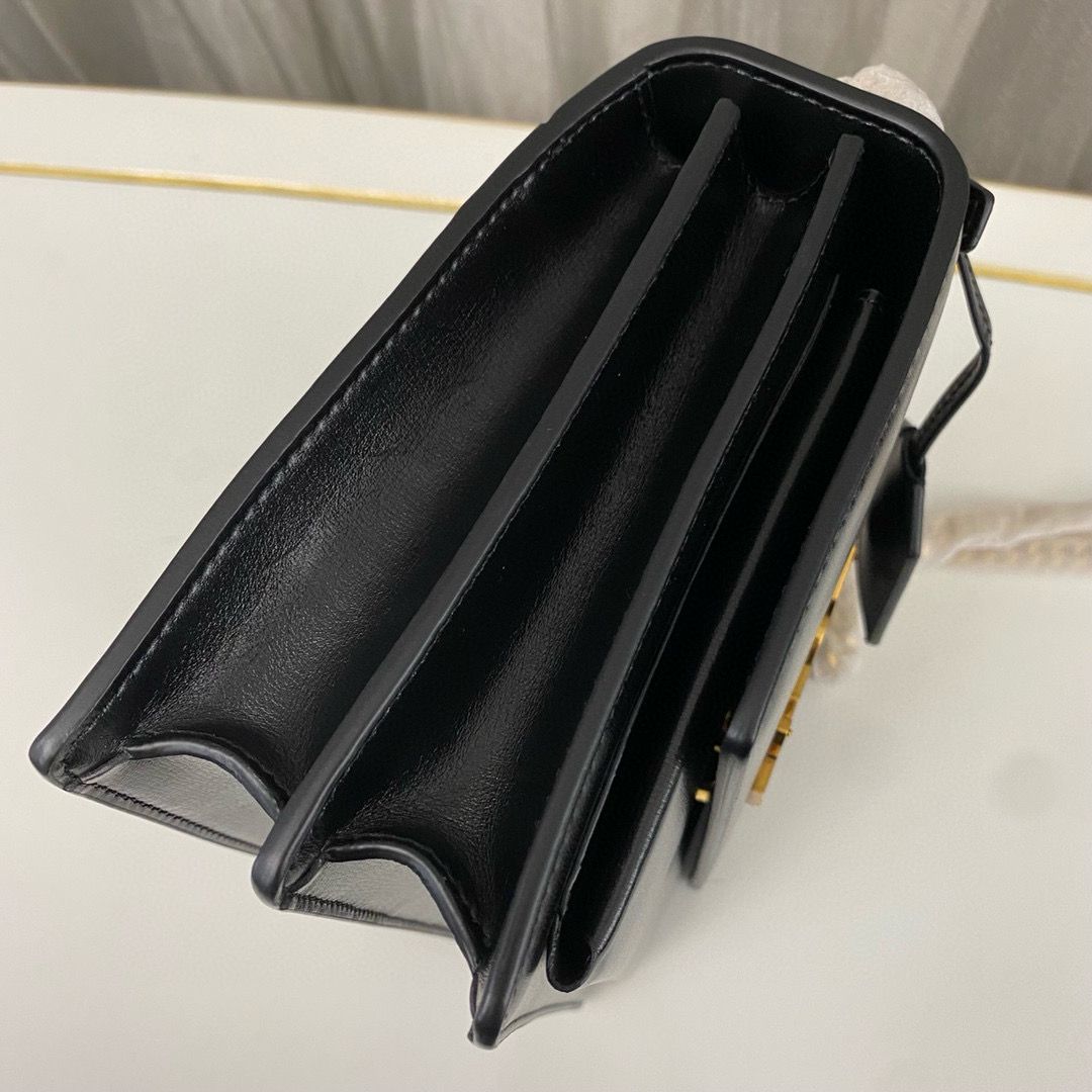 Black Sunset Medium Leather Shoulder Bag