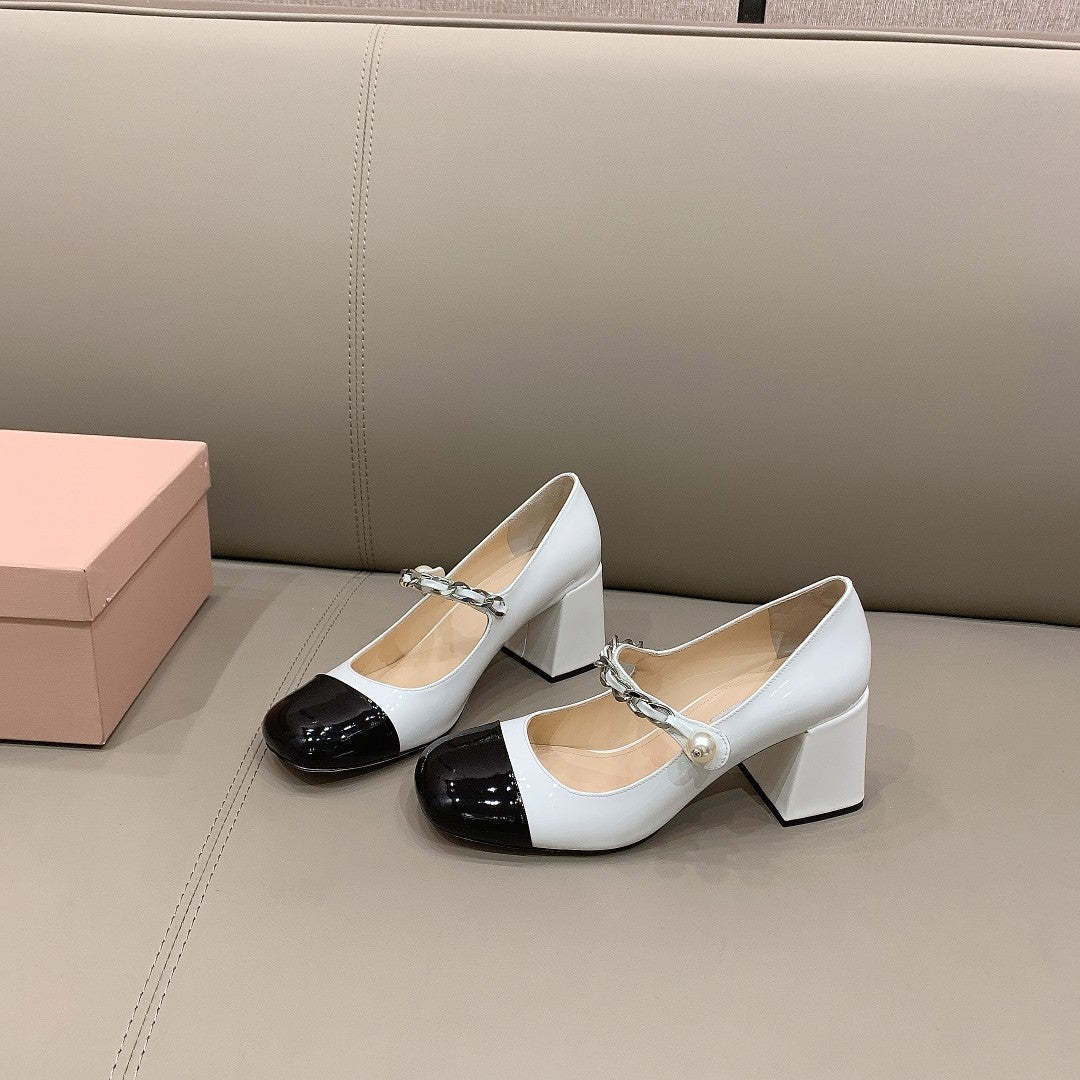 Black & white MM patent leather 65 mm pumps