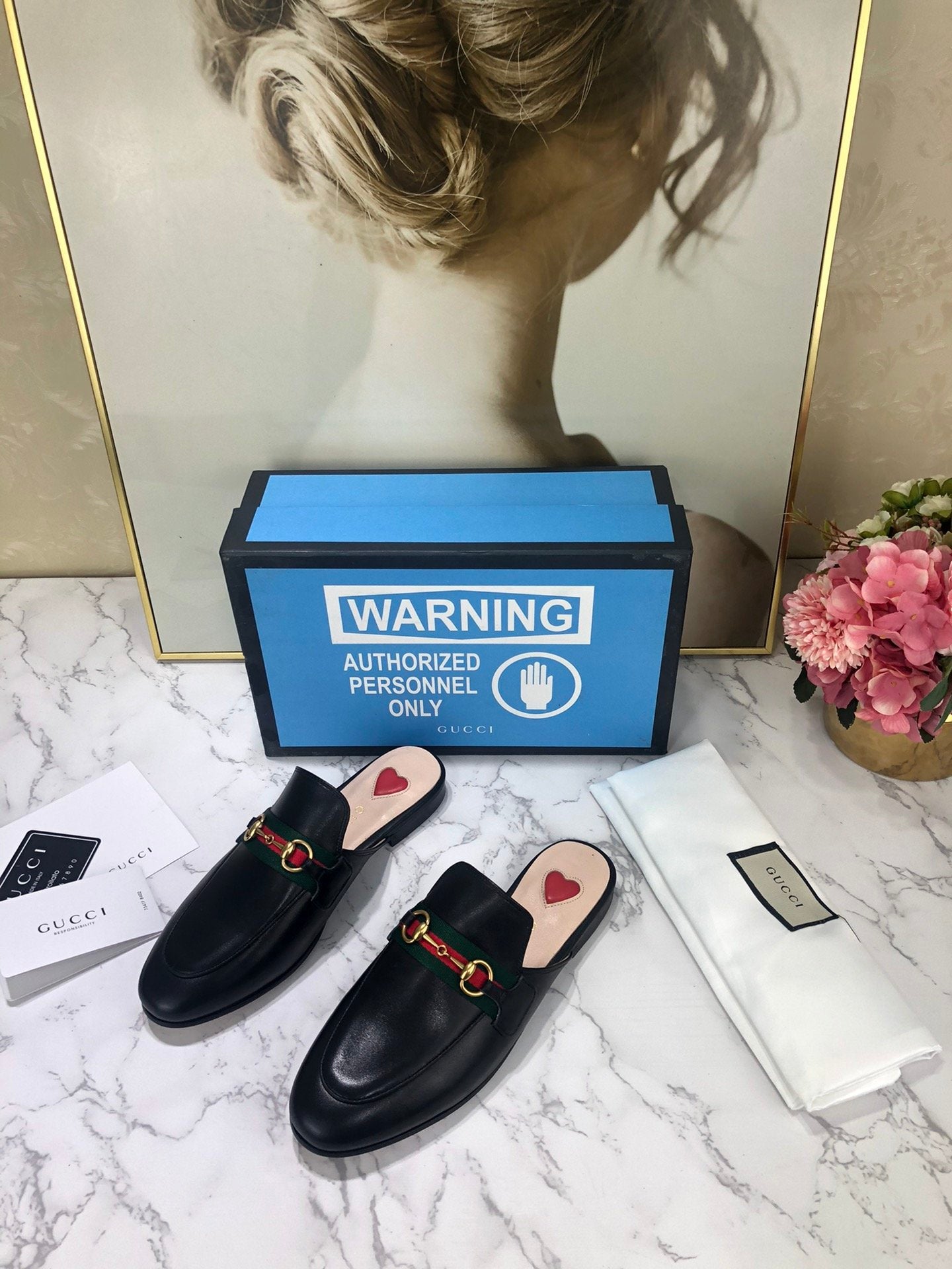 Black leather with tonal piping GP slipper
