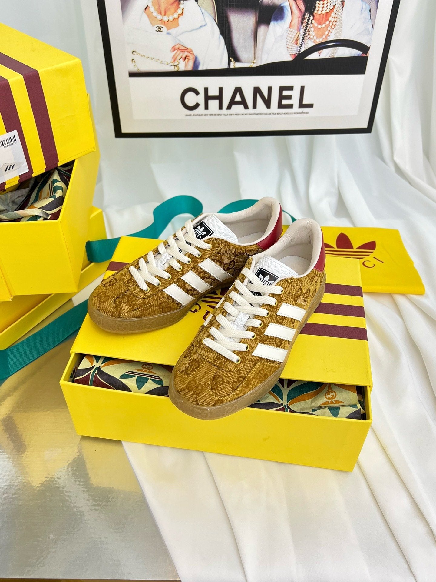 Women's Natural AG canvas sneakers