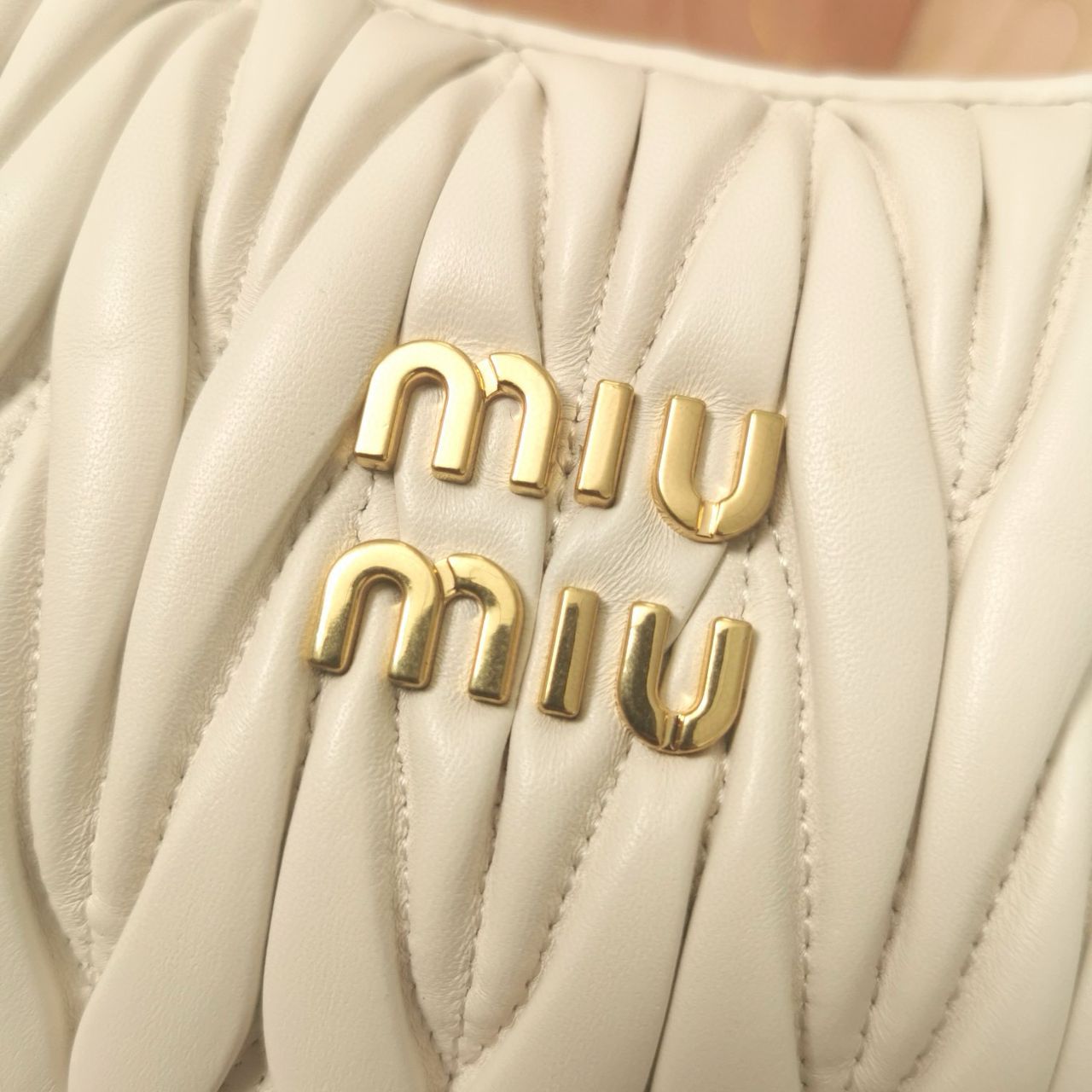 White Wander Matelassé Leather Small Hobo Bag