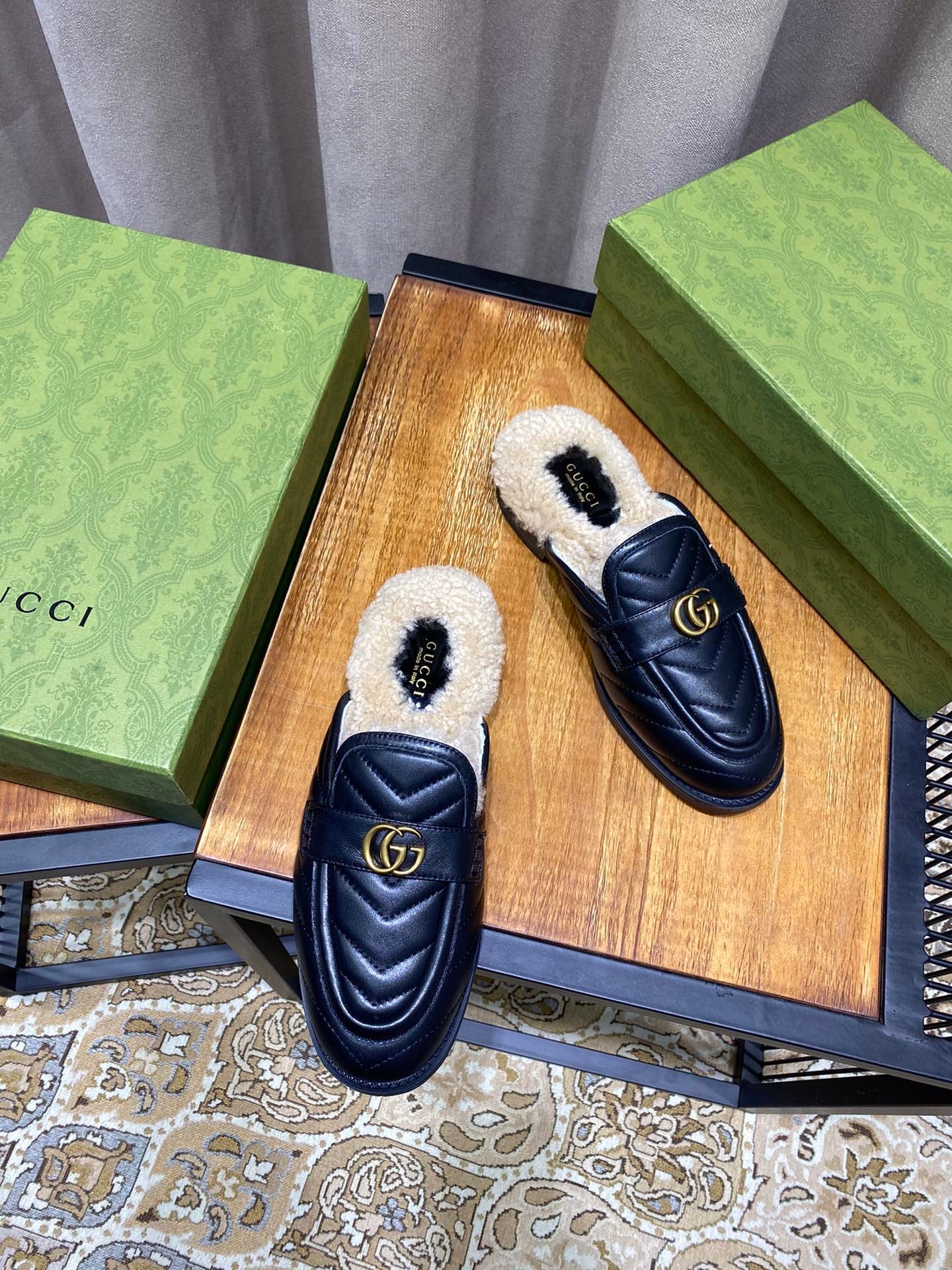 Black chevron matelassé slipper