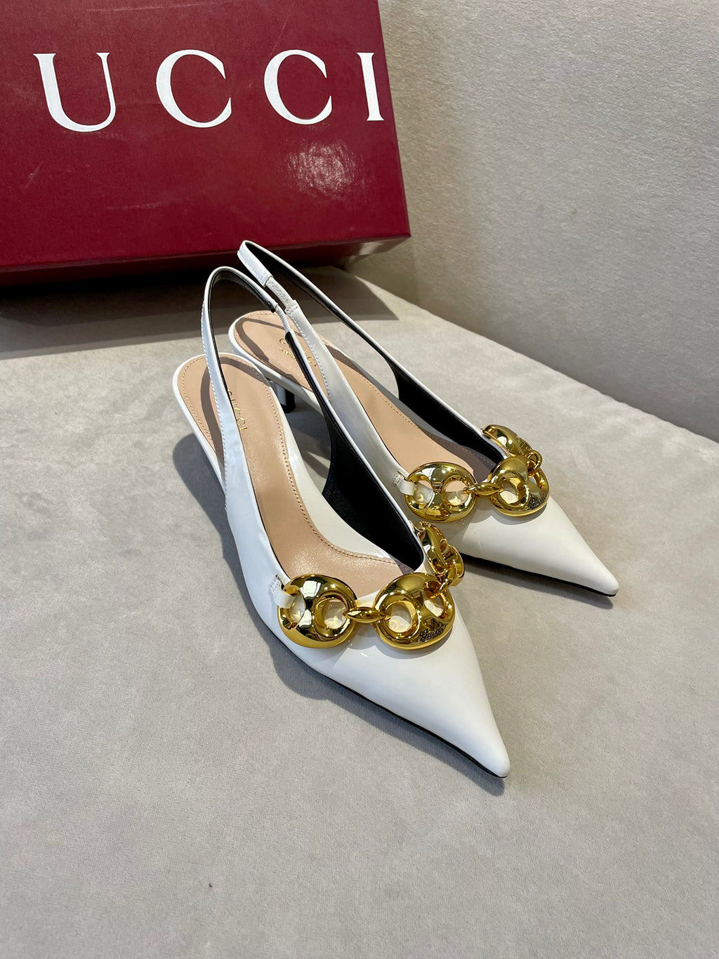 Ivory Slingback With Chain