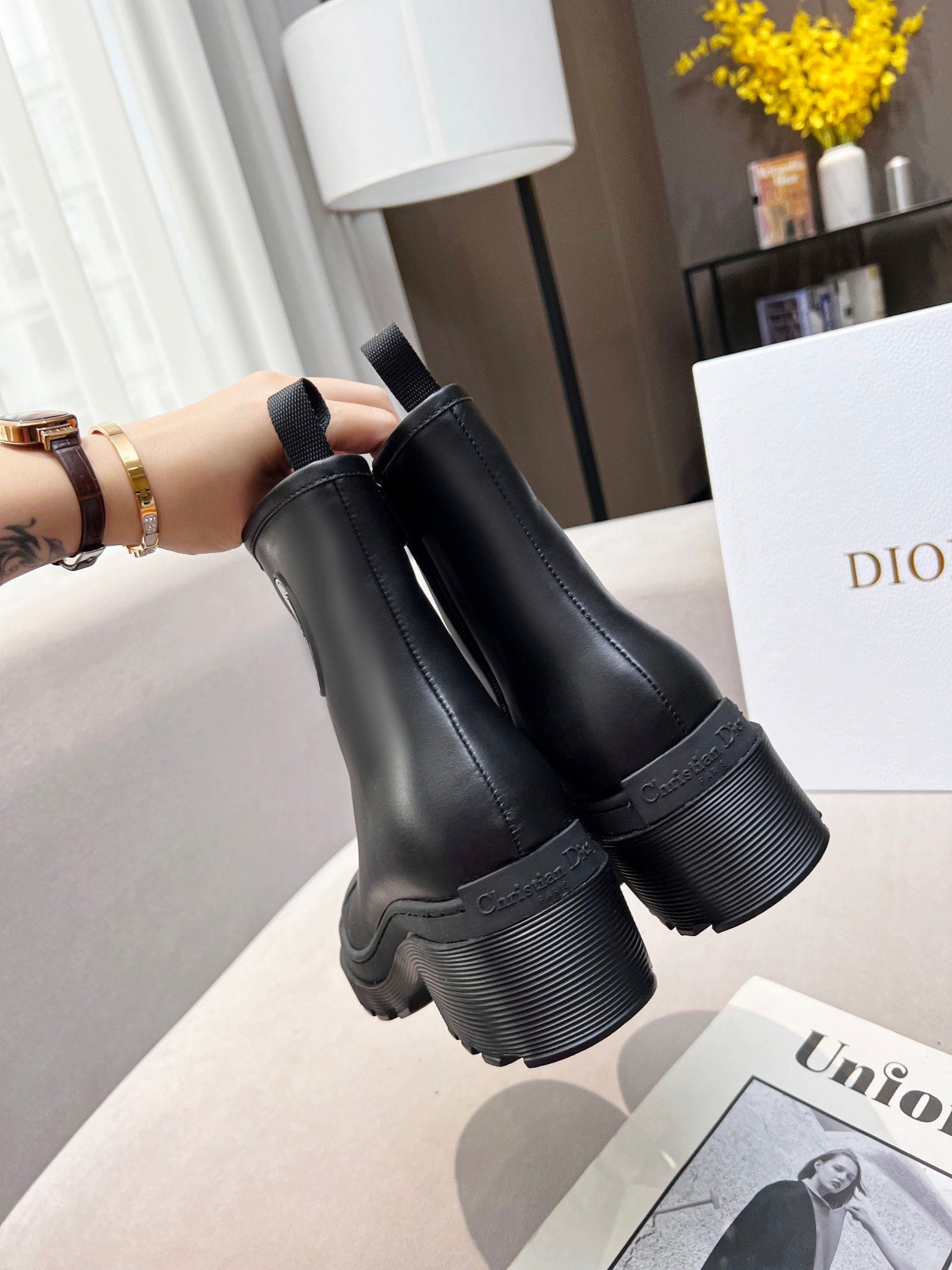 Black DS ankle boot