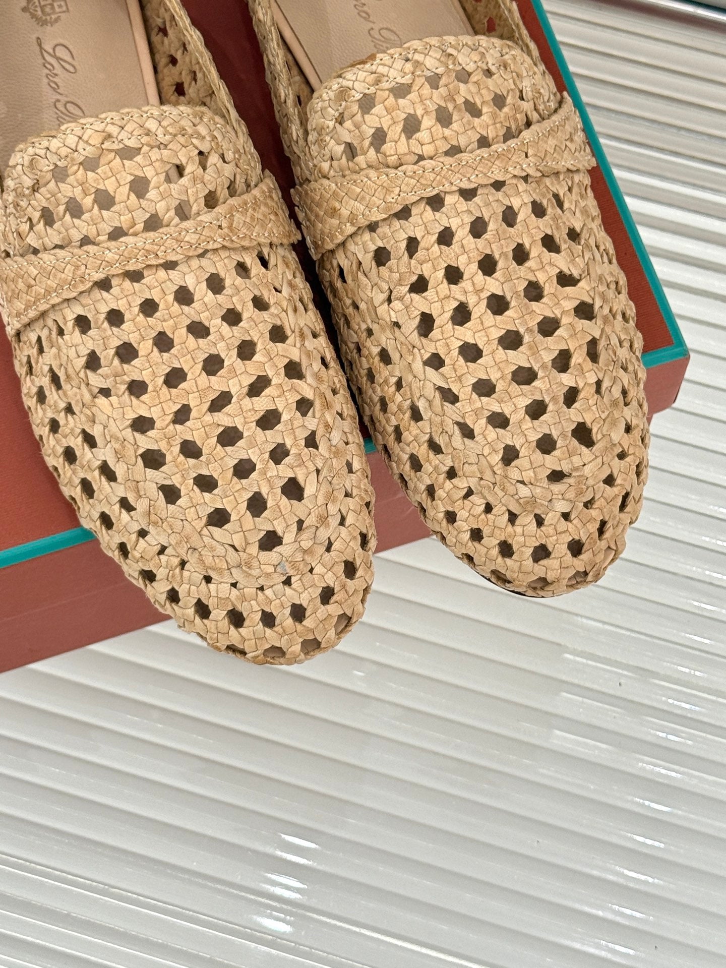 Natural Light Camel Leon Loafer