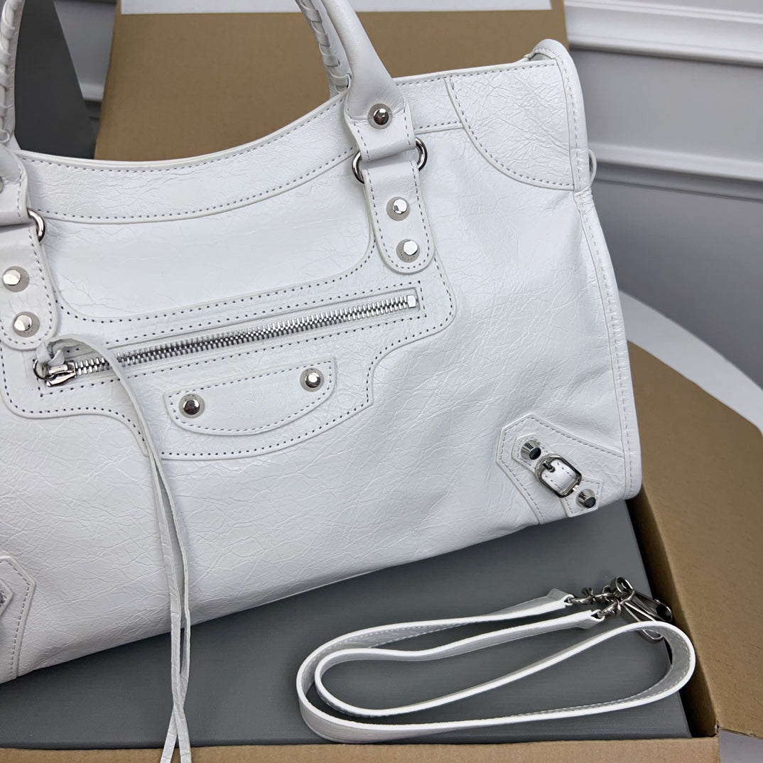 Optic White Le City Medium Bag