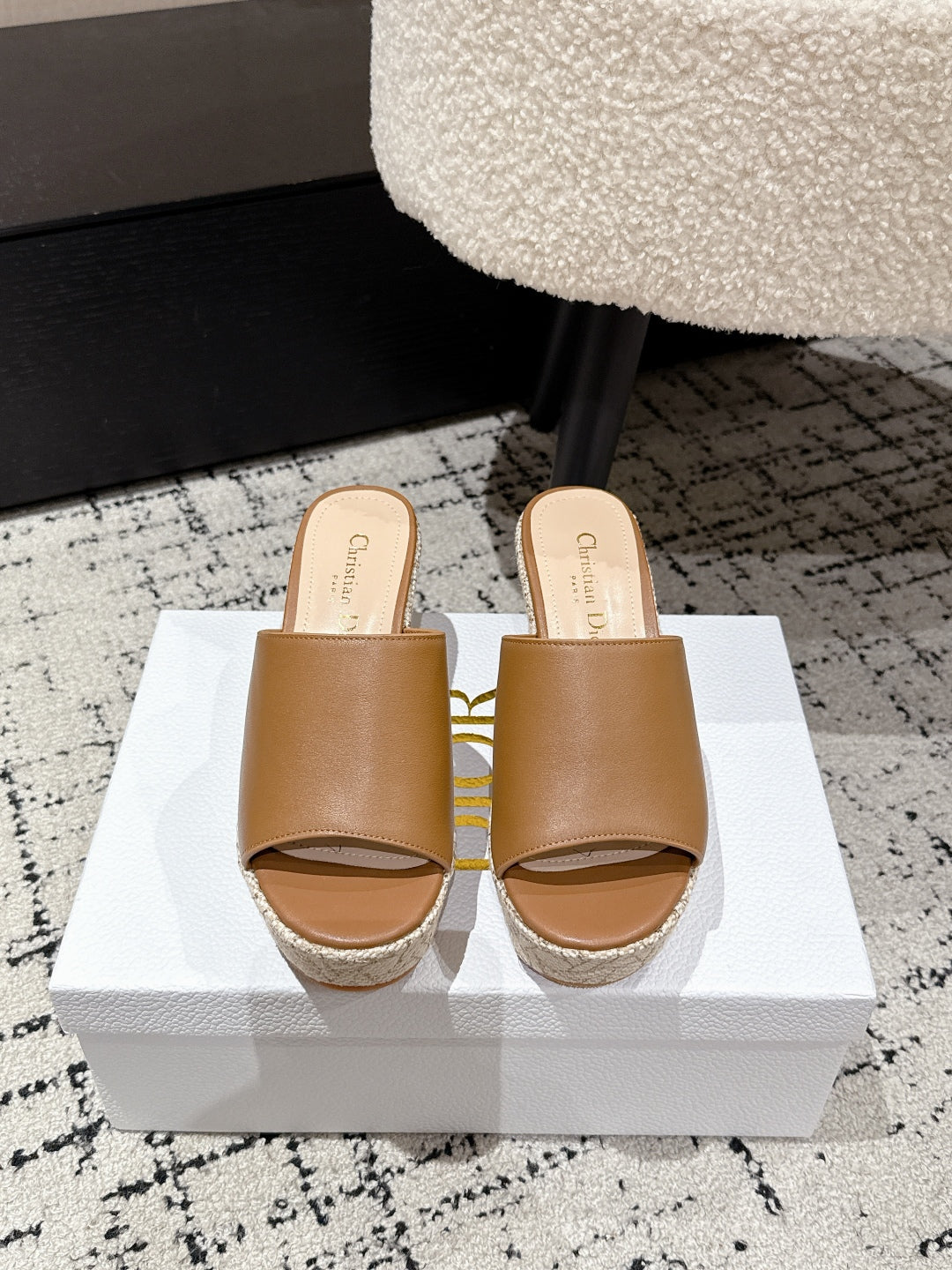Camel Attitude Wedge Slide
