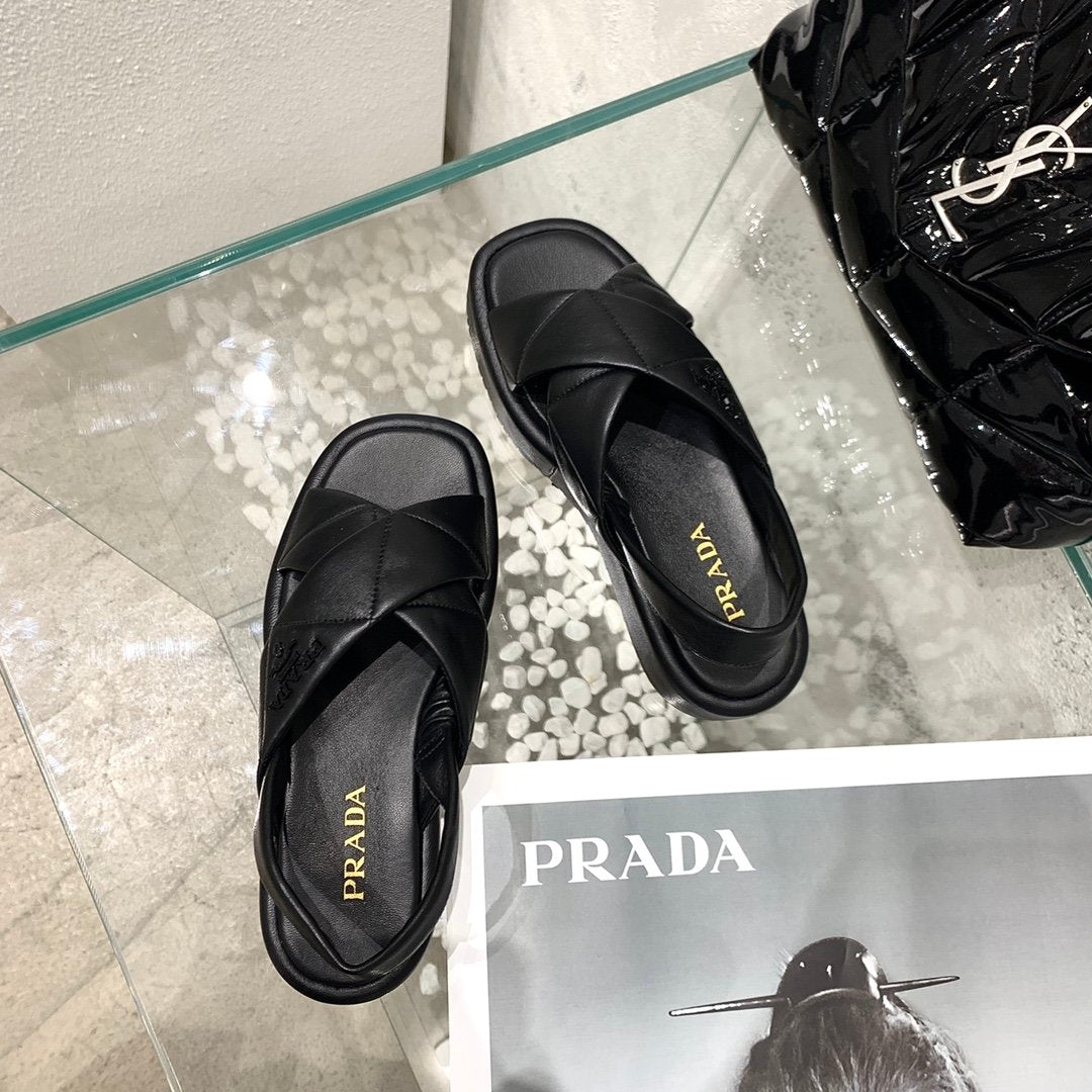 Black quilted flatform sandals