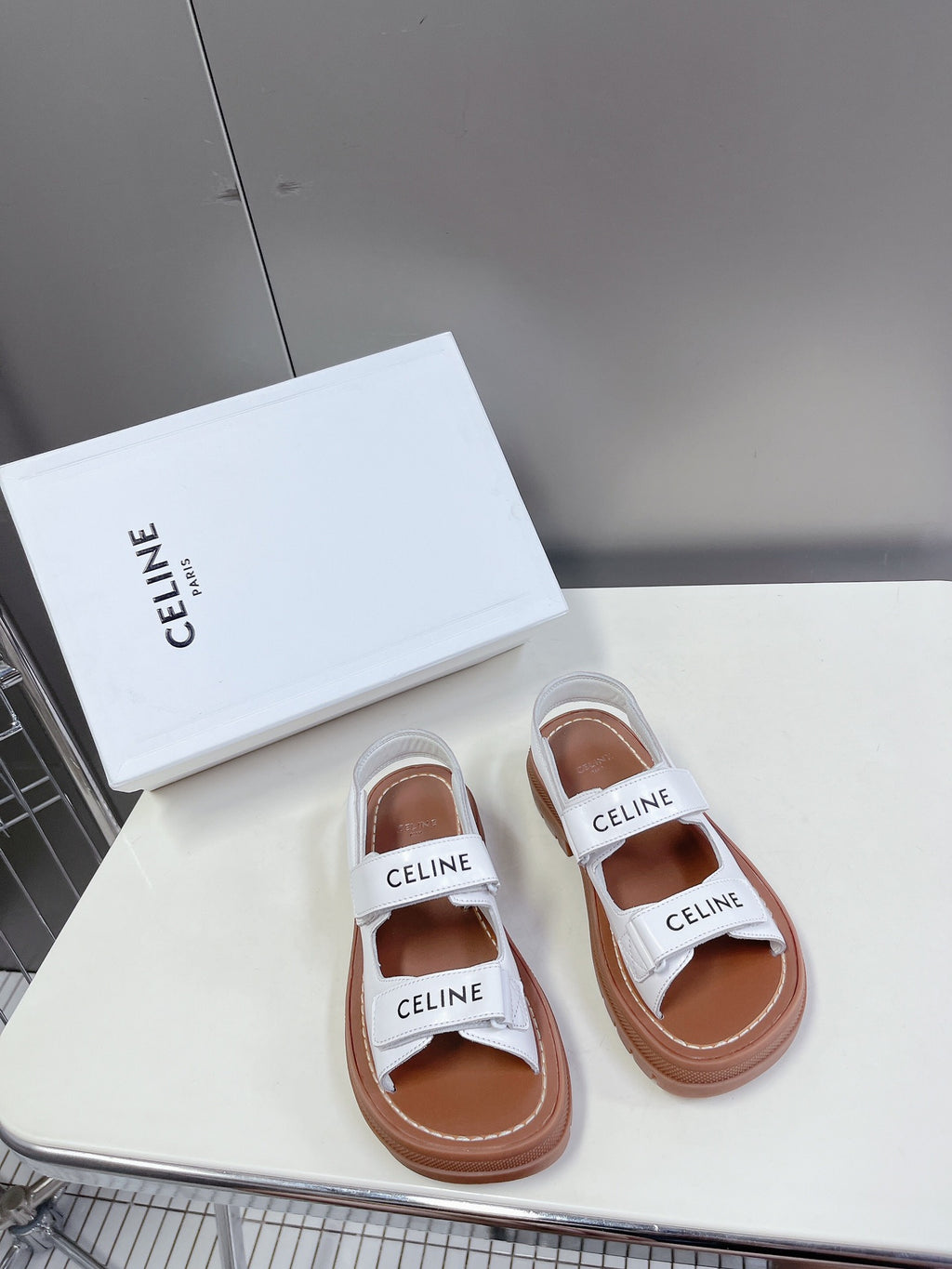 Optic White CL Scratchs Sandal