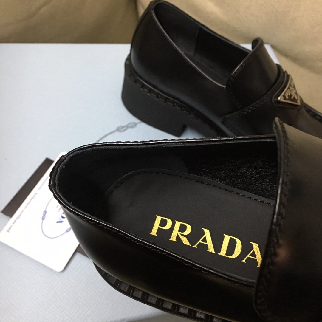 Black brushed leather loafers
