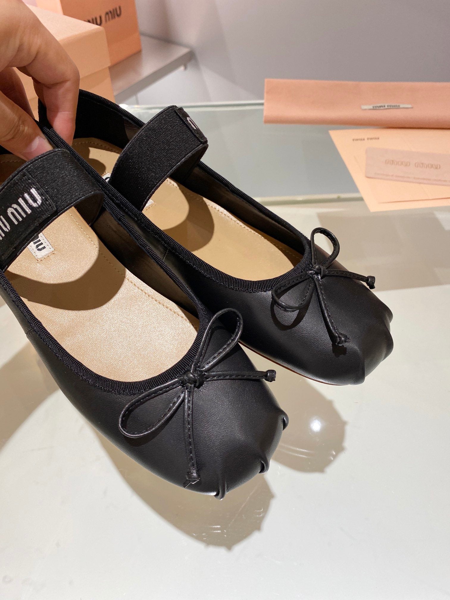 Black M Leather ballerinas