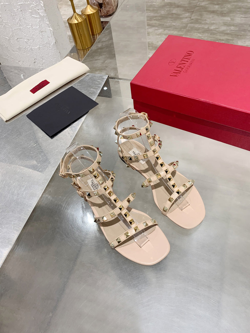 Skin VR Flat Sandal With Straps