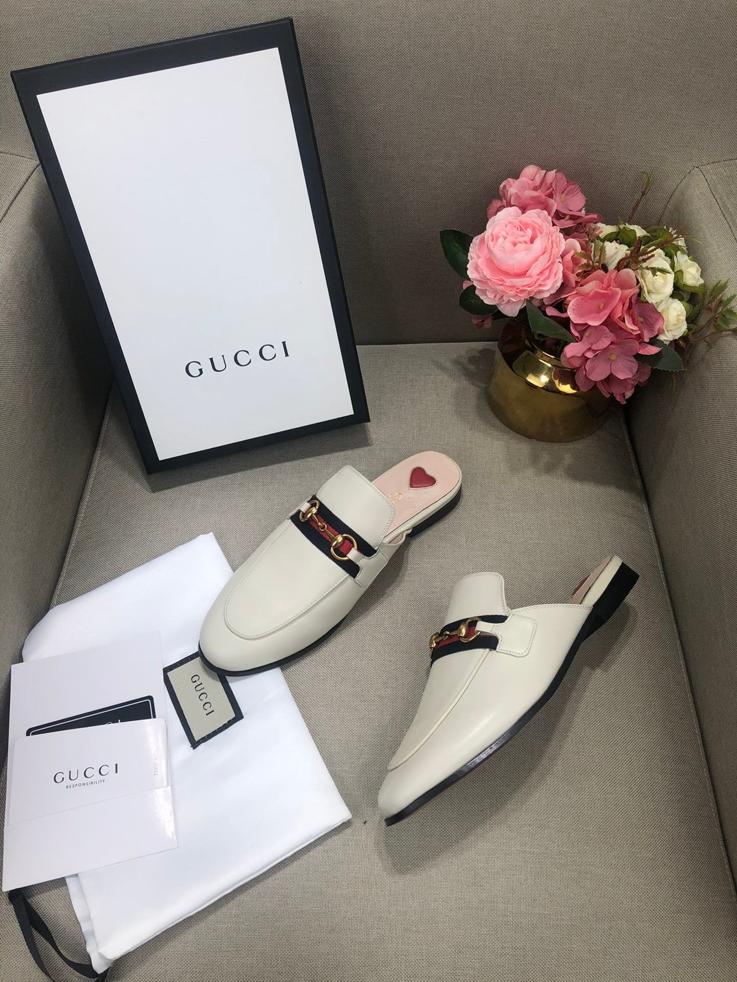 White leather with tonal piping GP slipper