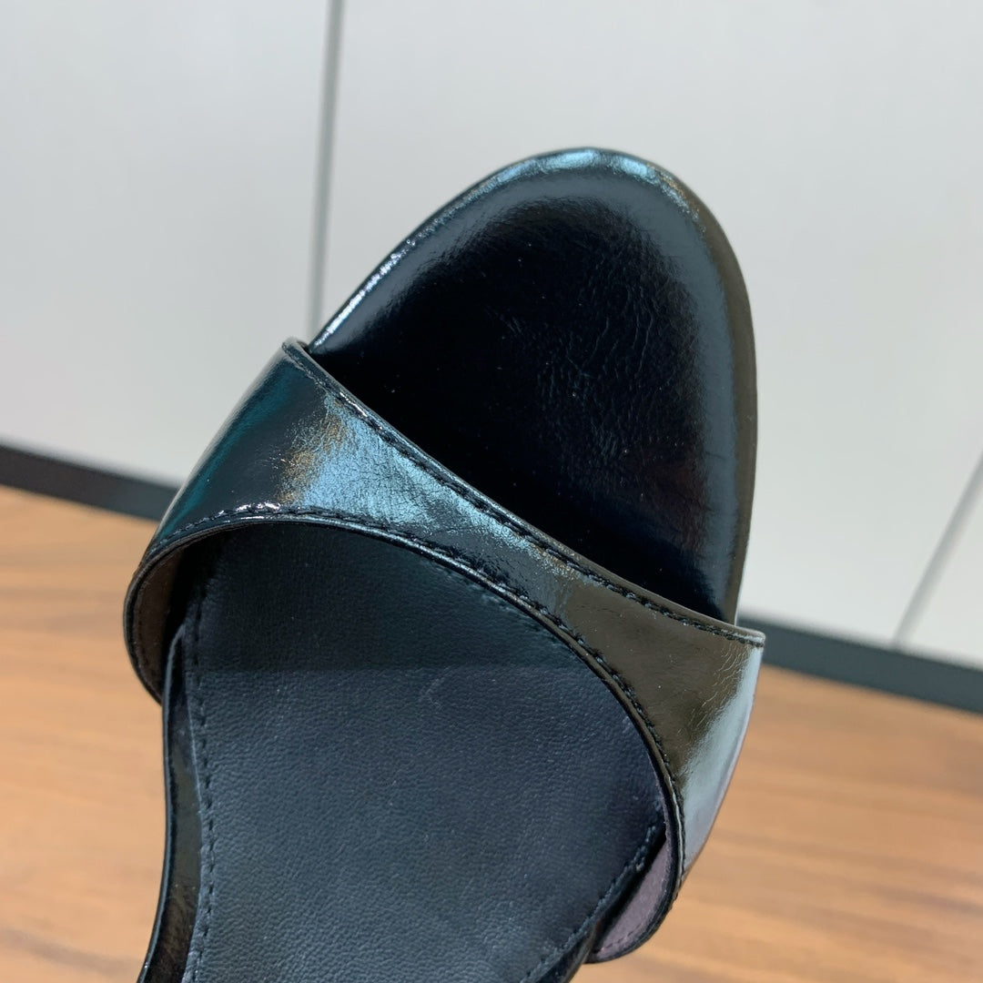 Black Vika Sandals