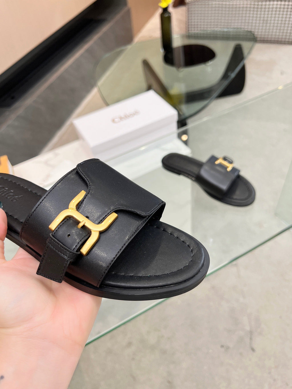 Black CM Slide