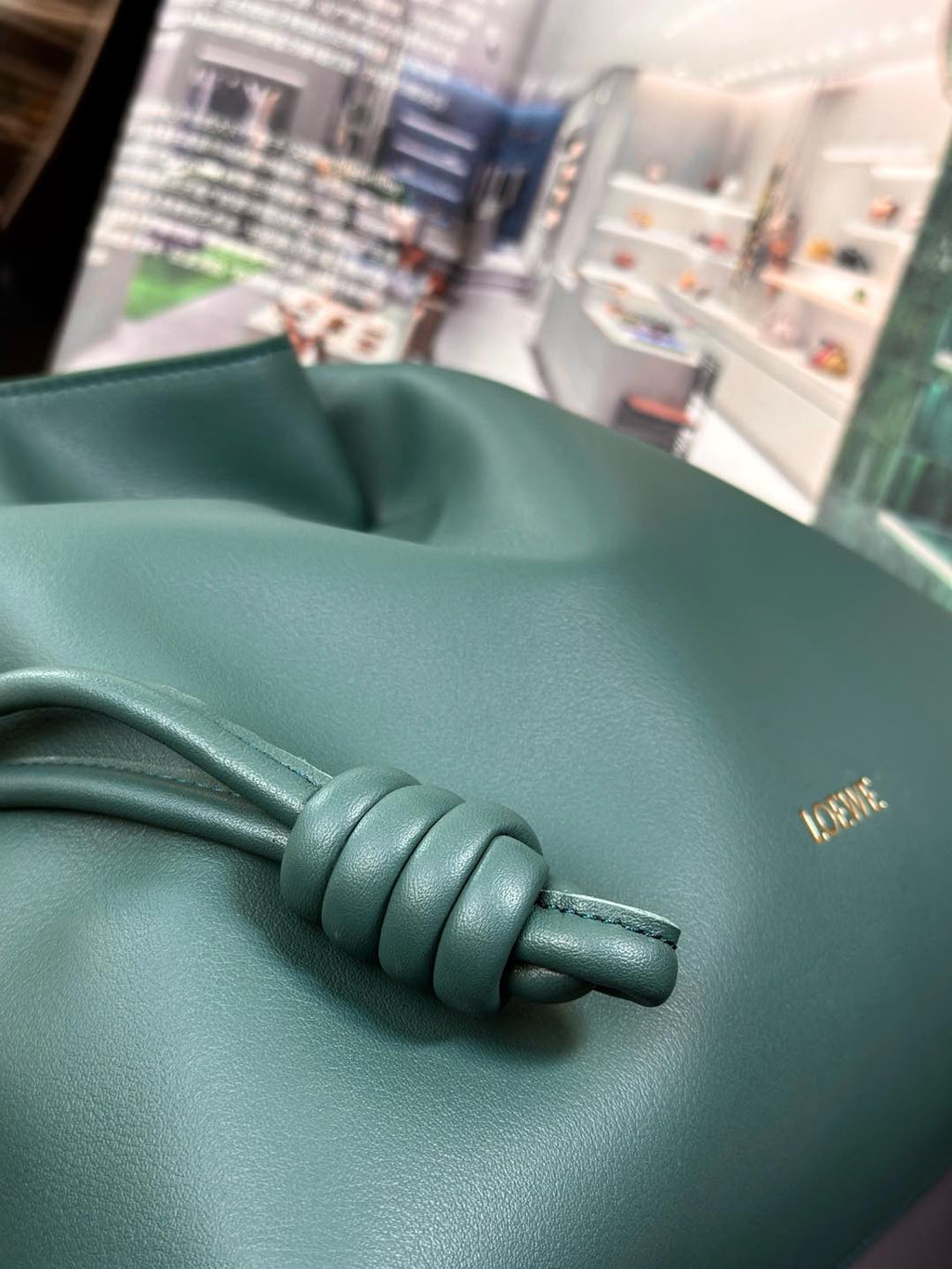 Vetiver Medium Flamenco Clutch