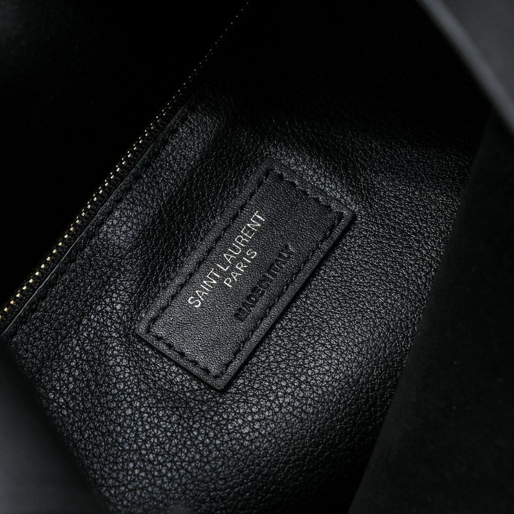 Black Le 5 à 7 Large Leather Shoulder Bag