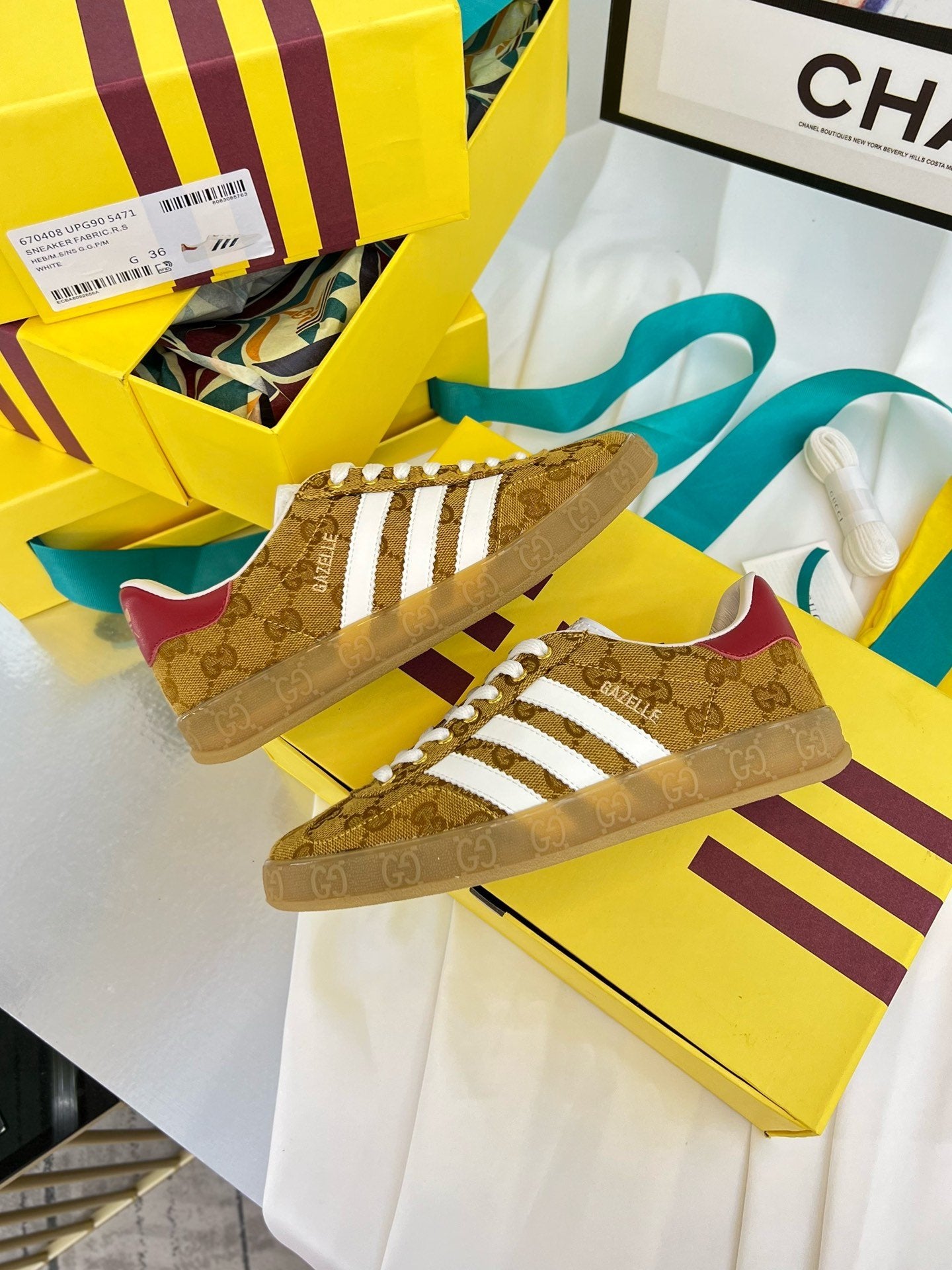 Women's Natural AG canvas sneakers