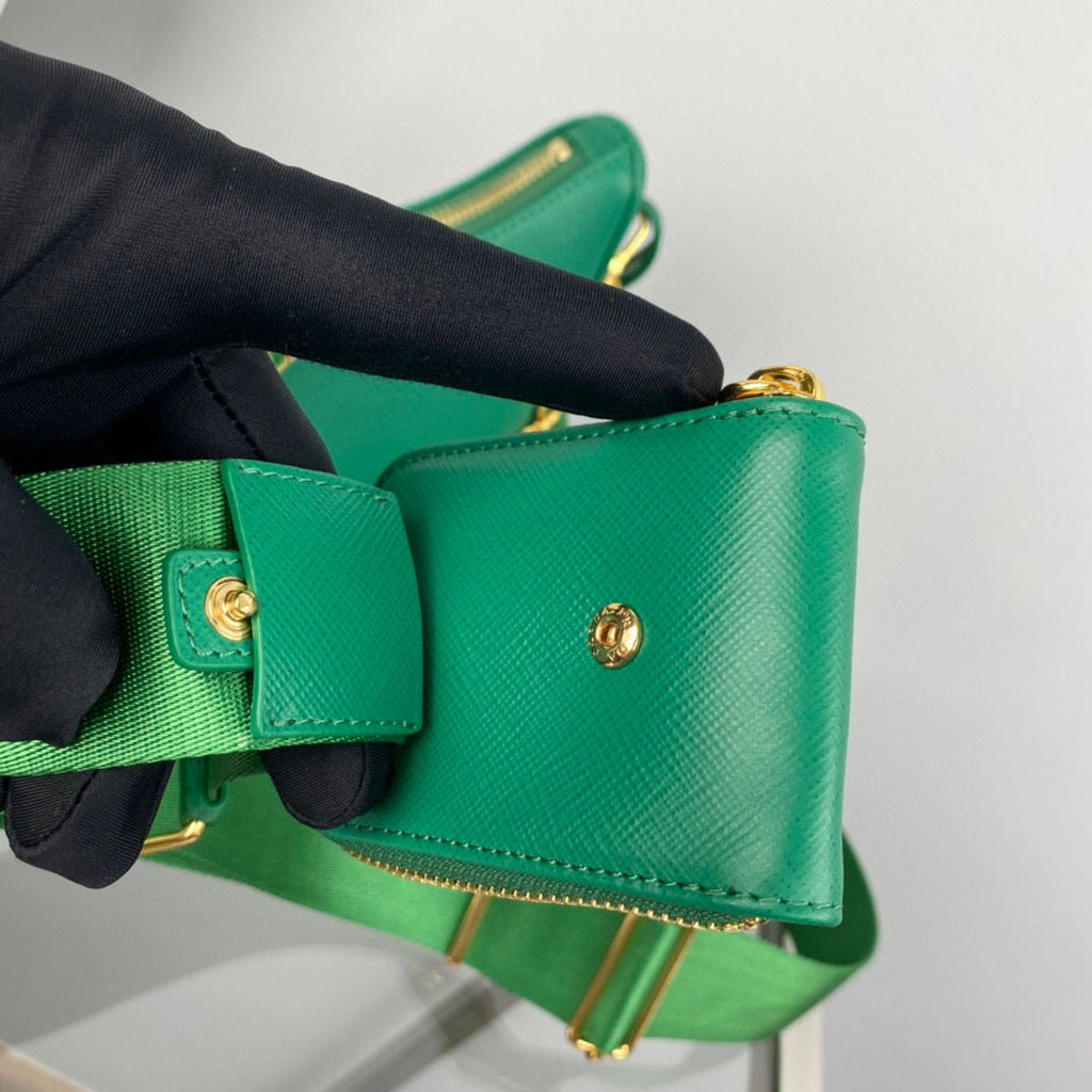Green PRE  leather bag