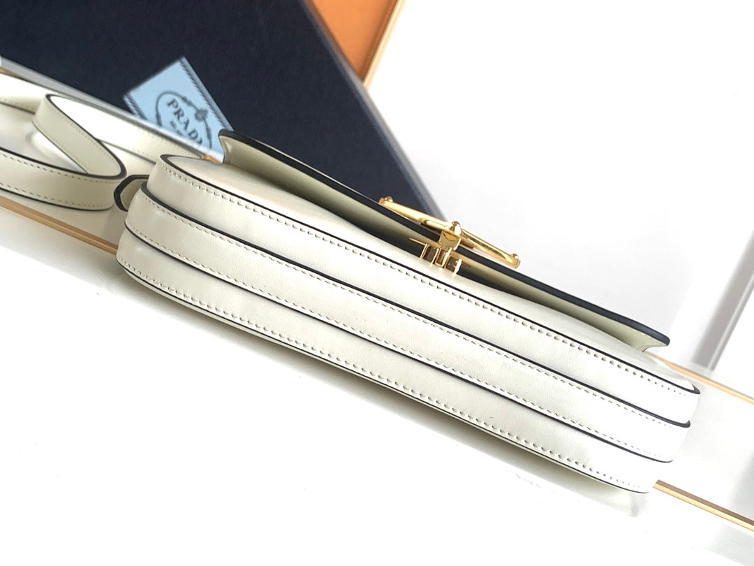 White P Leather Shoulder Bag