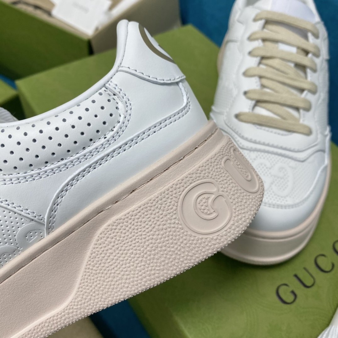 White GG sneaker