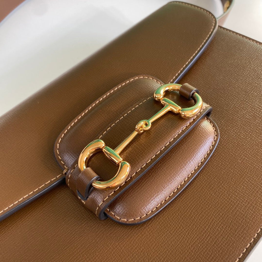 Brown GH detailed textured-leather shoulder bag