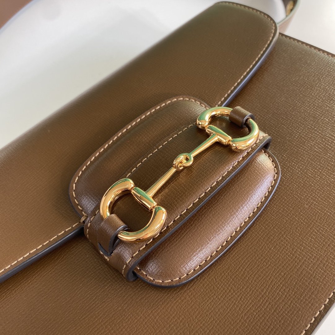 Brown GH detailed textured-leather shoulder bag