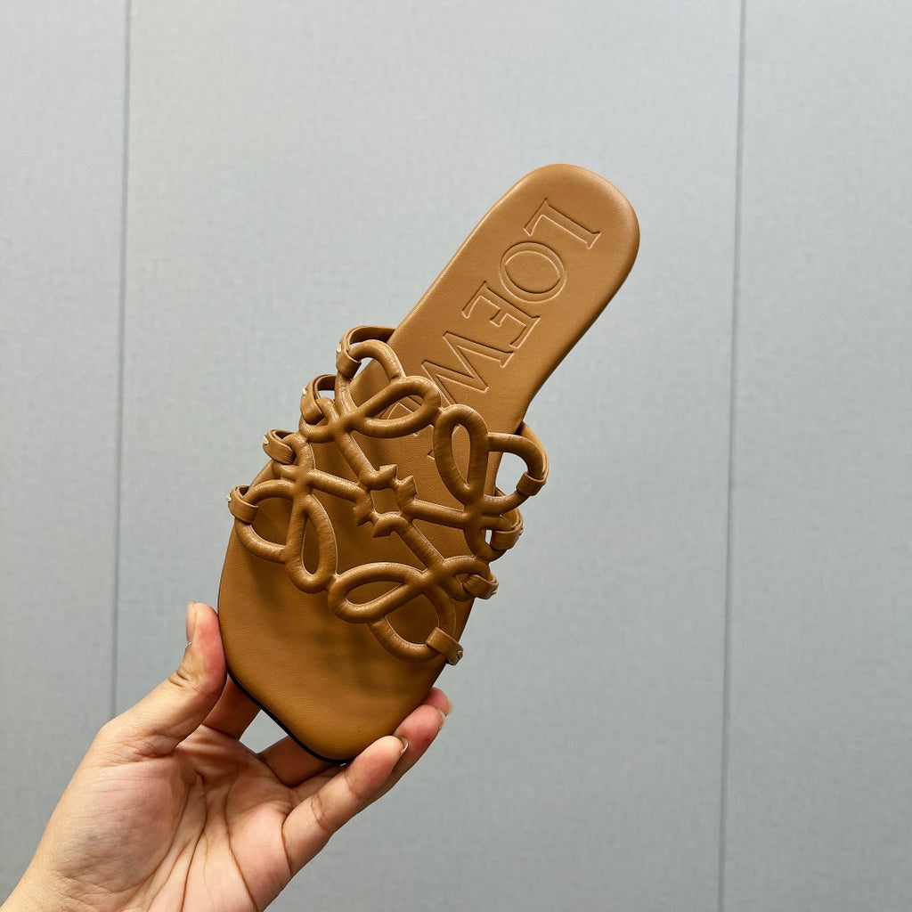 Camel Petal Anagram Slide