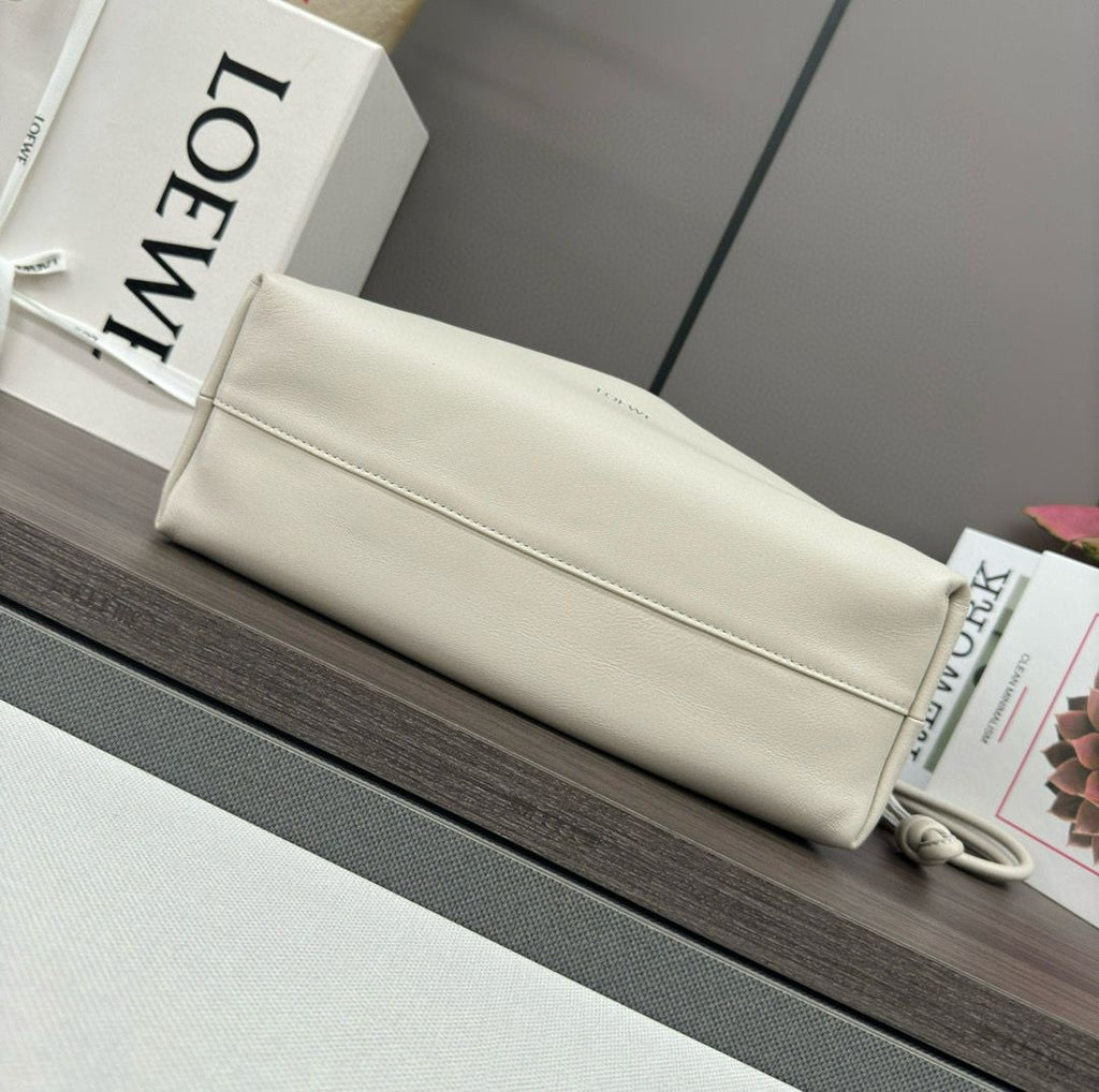 Sea Salt Medium Flamenco Purse