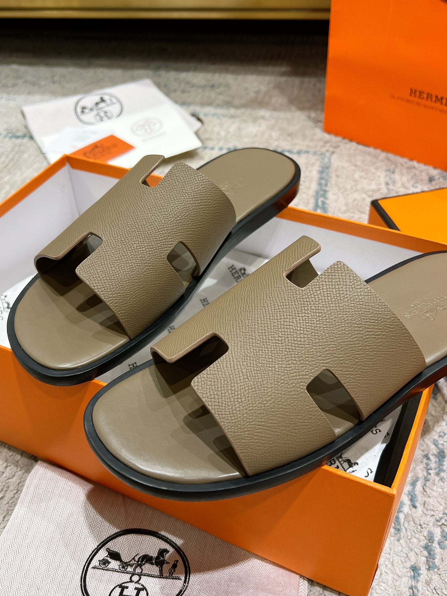 Étoupe Izmir Sandal