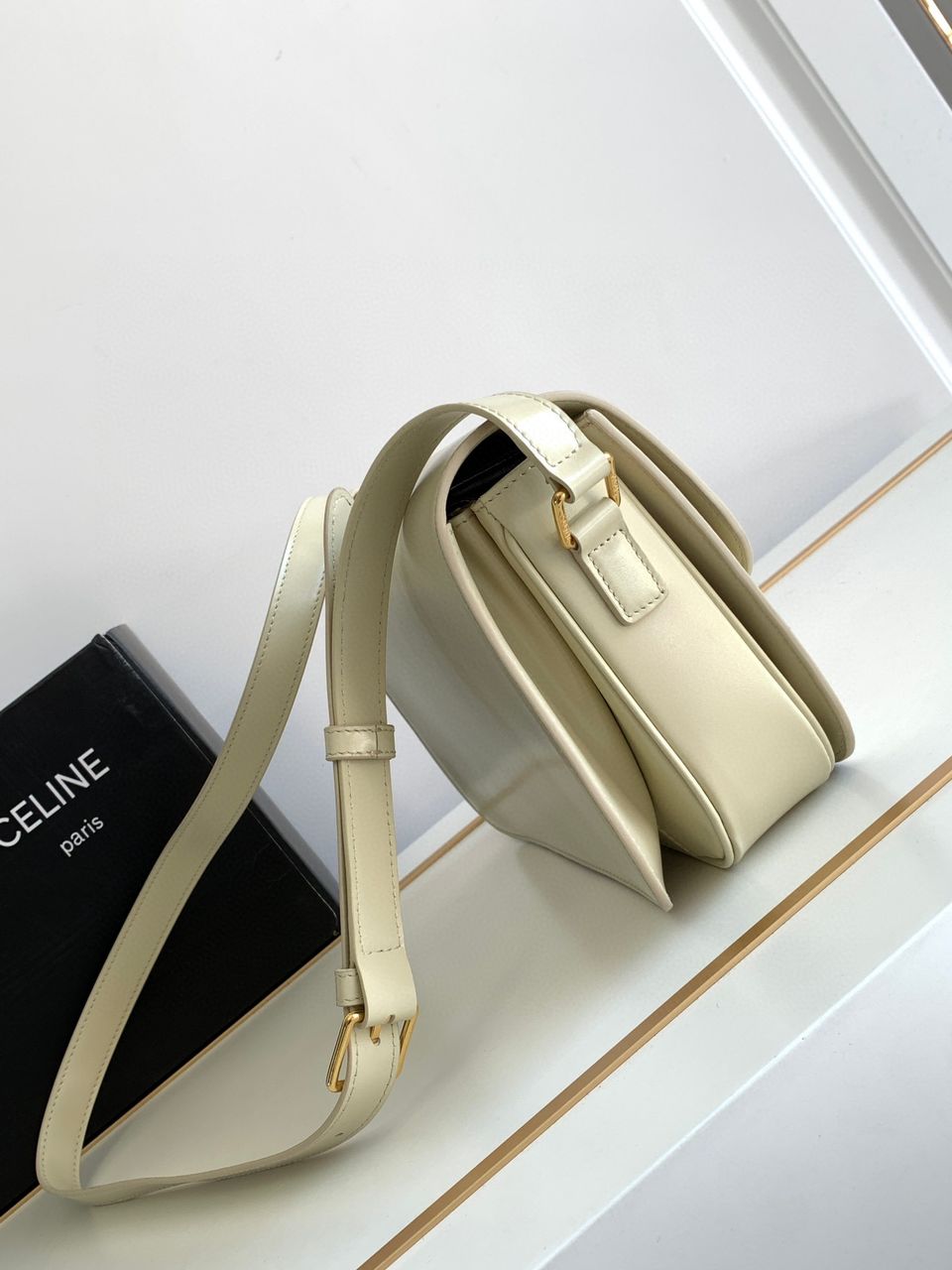 Limestone medium triomphe bag