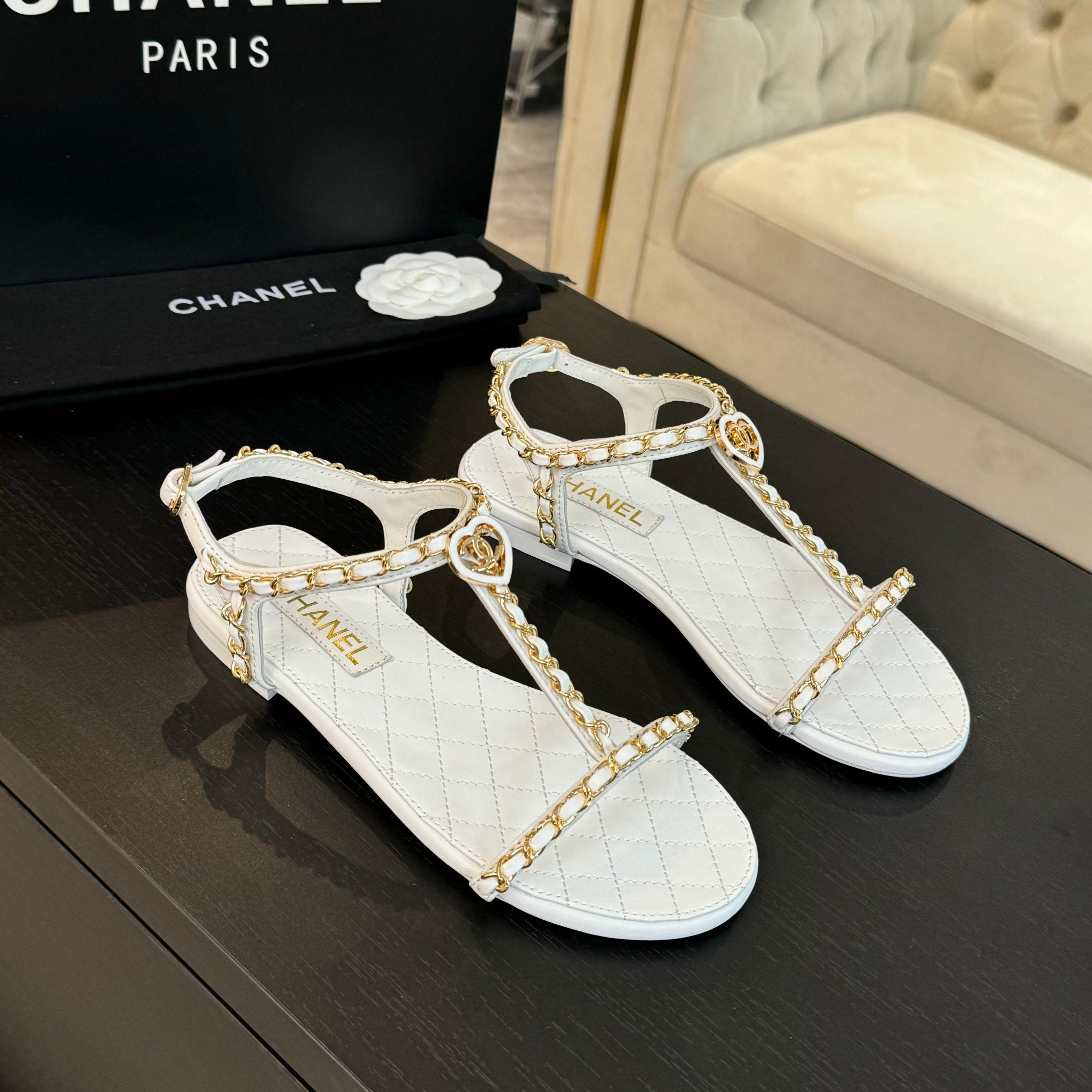 White Cruise 2024/25  Sandals