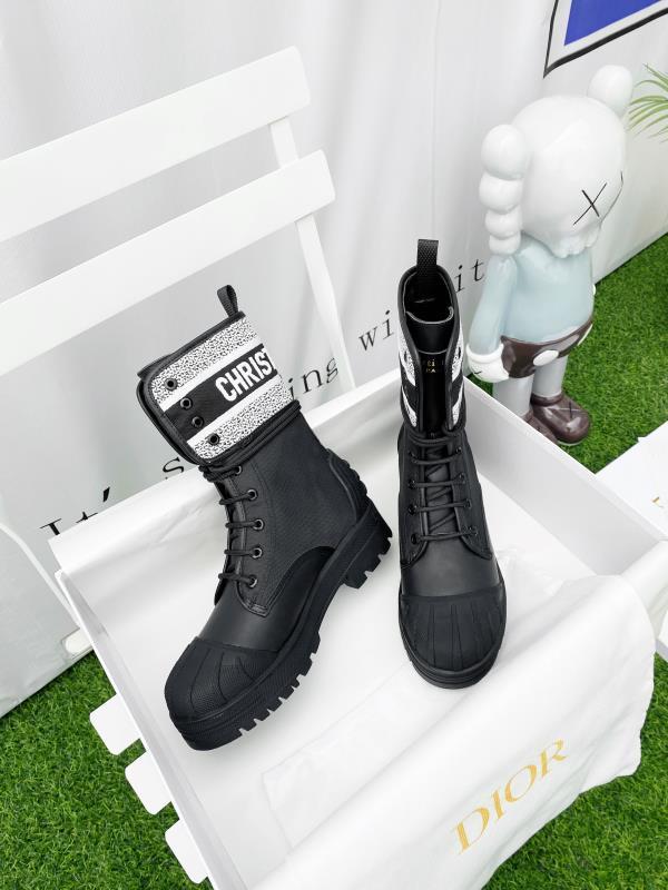 Black and White DM ankle boot