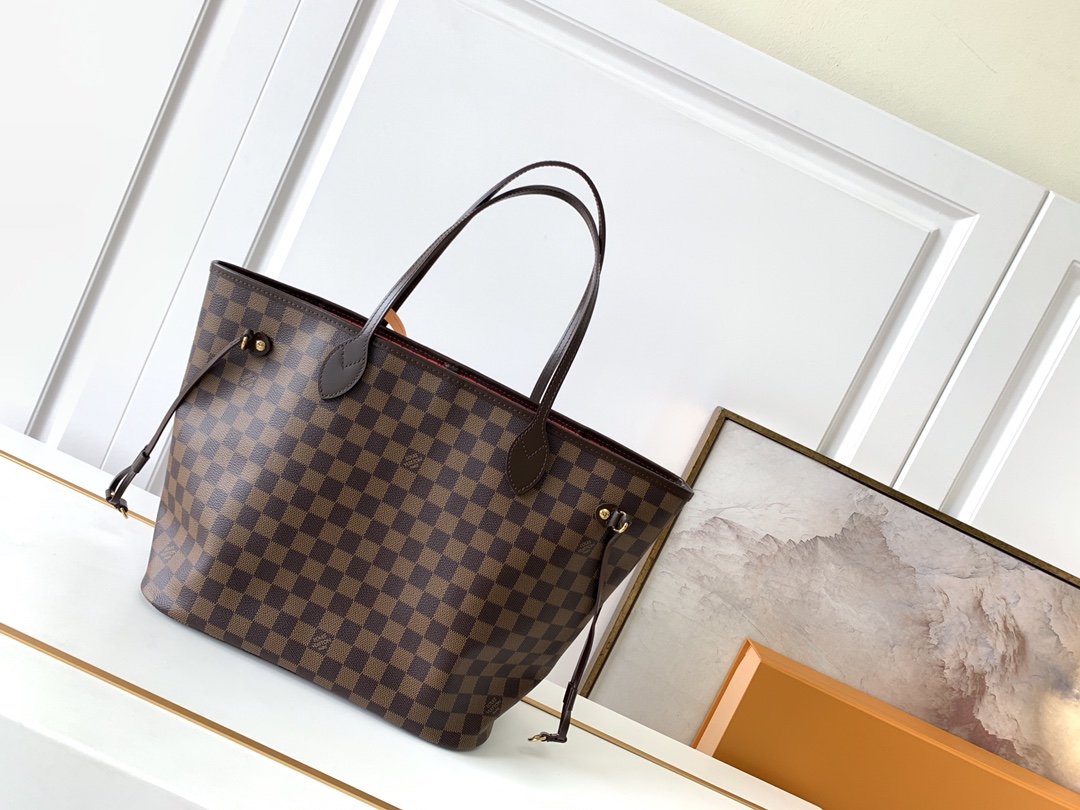 Red LN medium tote bag