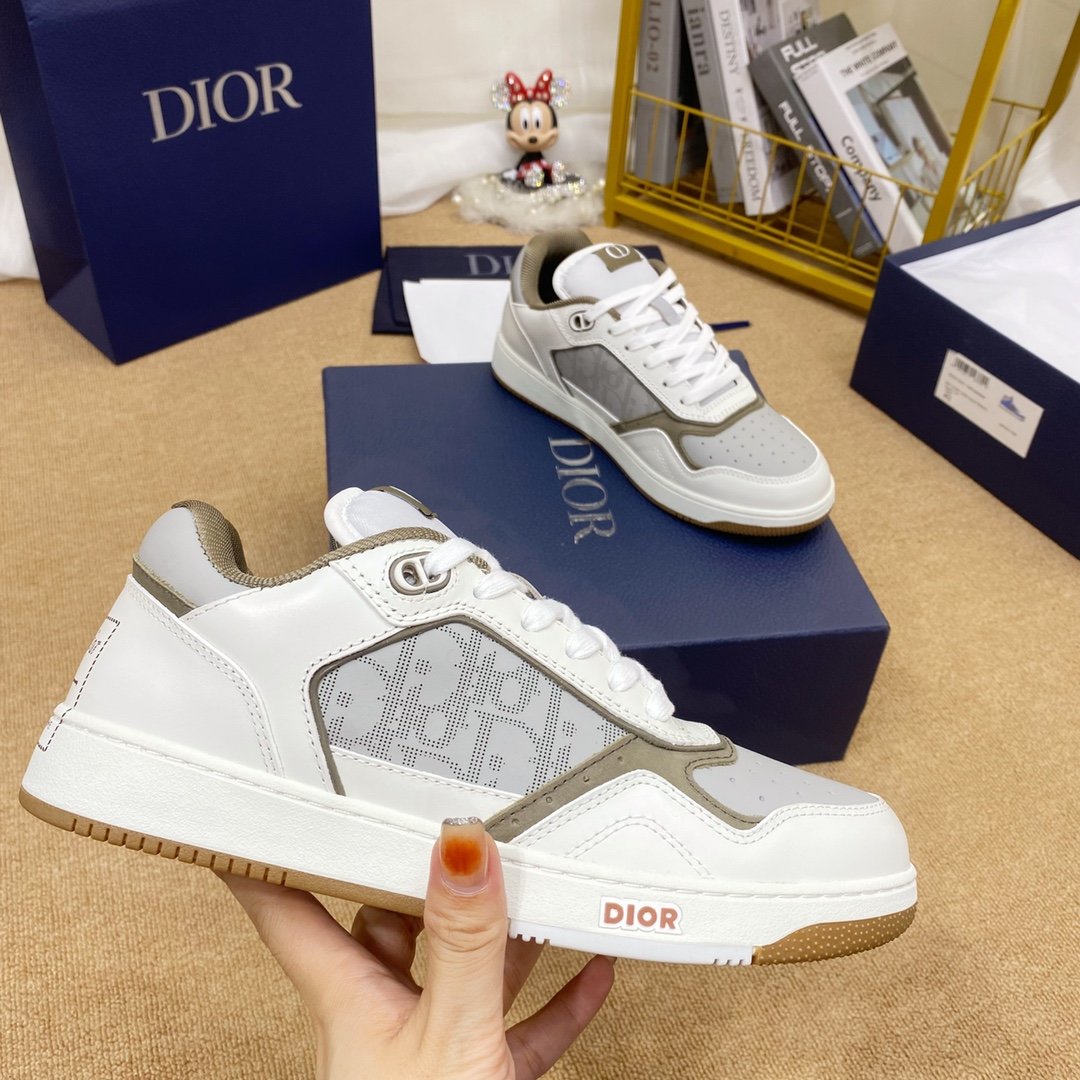 Women's Cream and Greige B27WT low-top sneaker