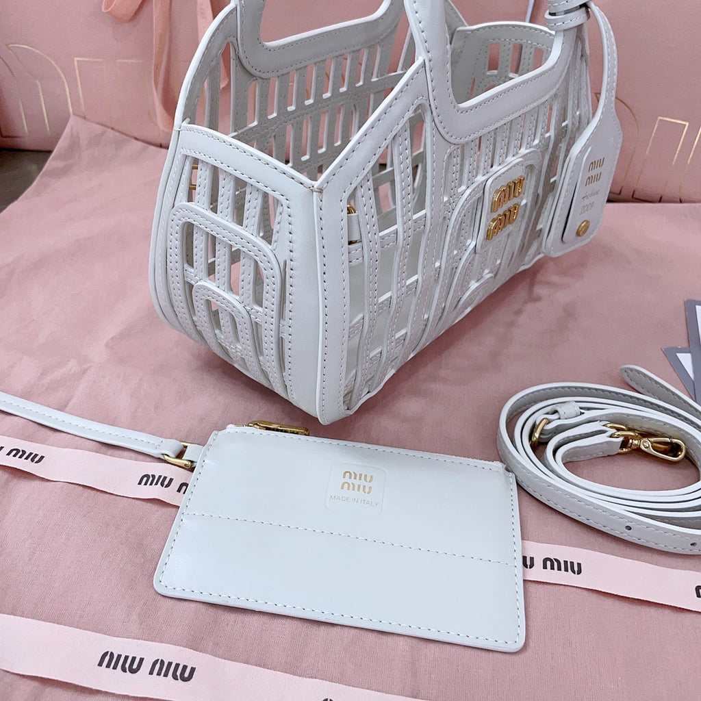 Chalk White Leather Basket