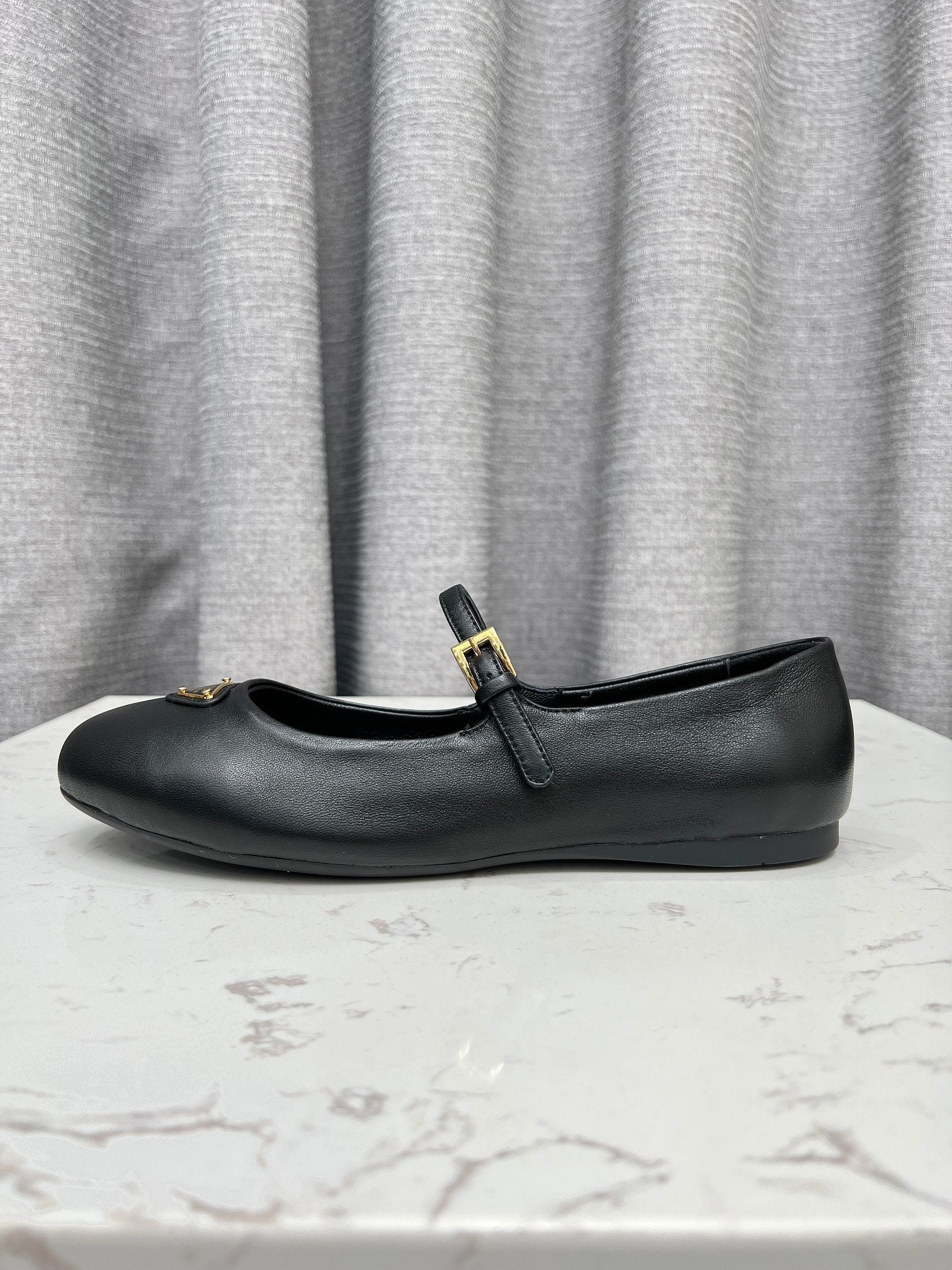 Black P Leather Ballerinas