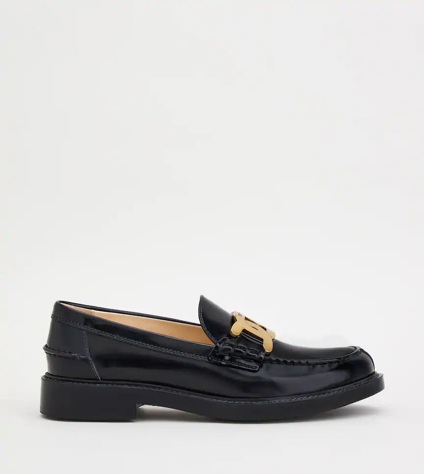 Black T loafers in leather