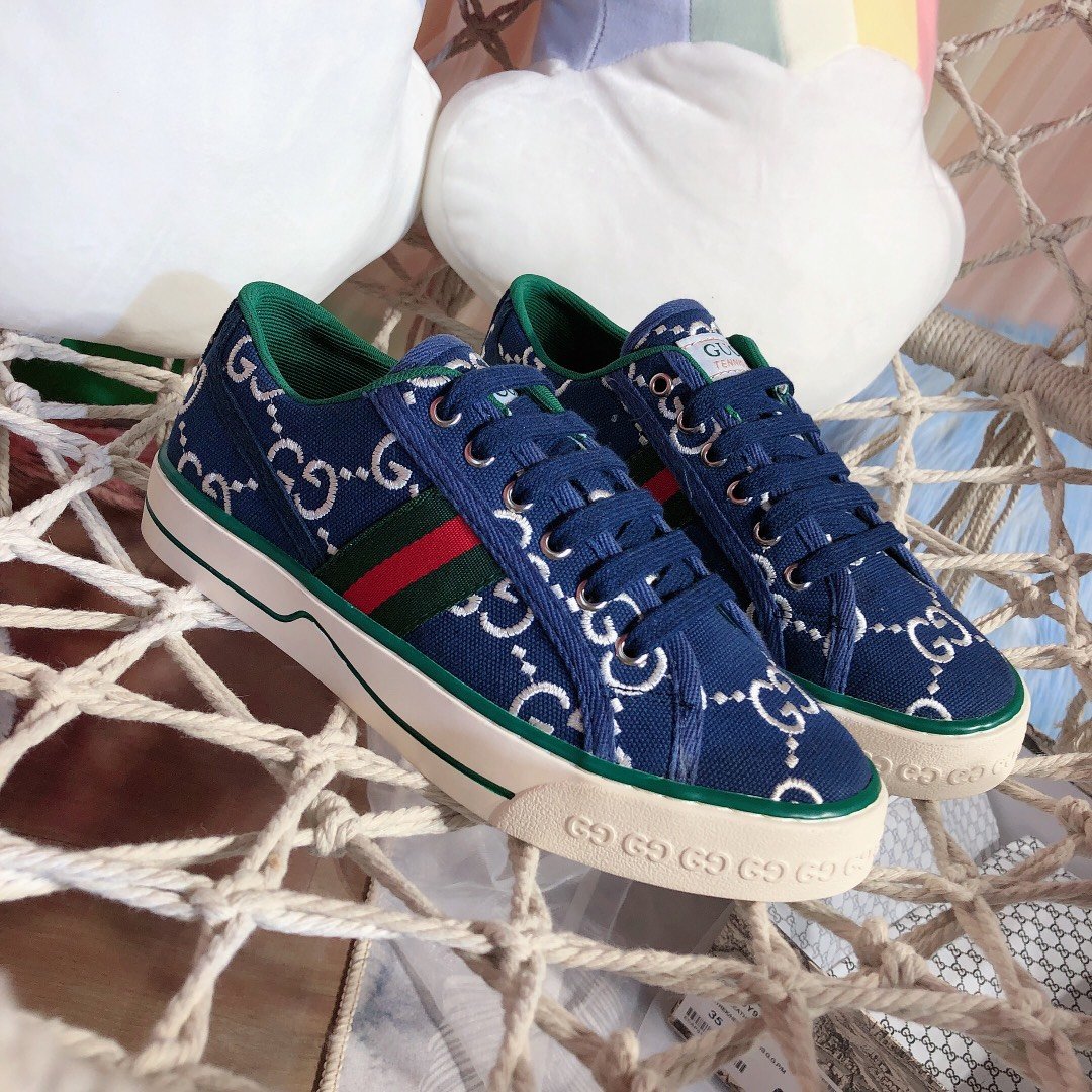 Blue printed canvas sneakers