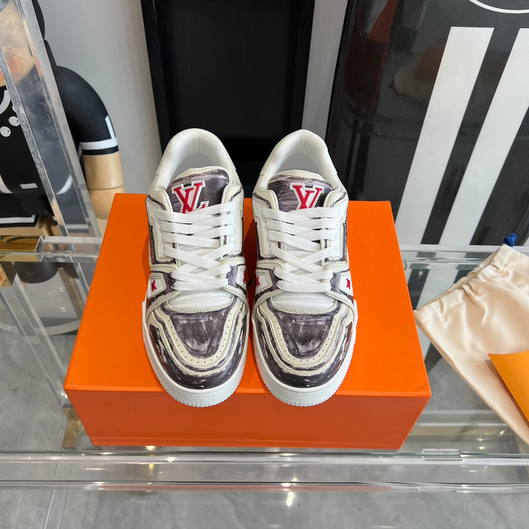 Black Trainer Sneaker