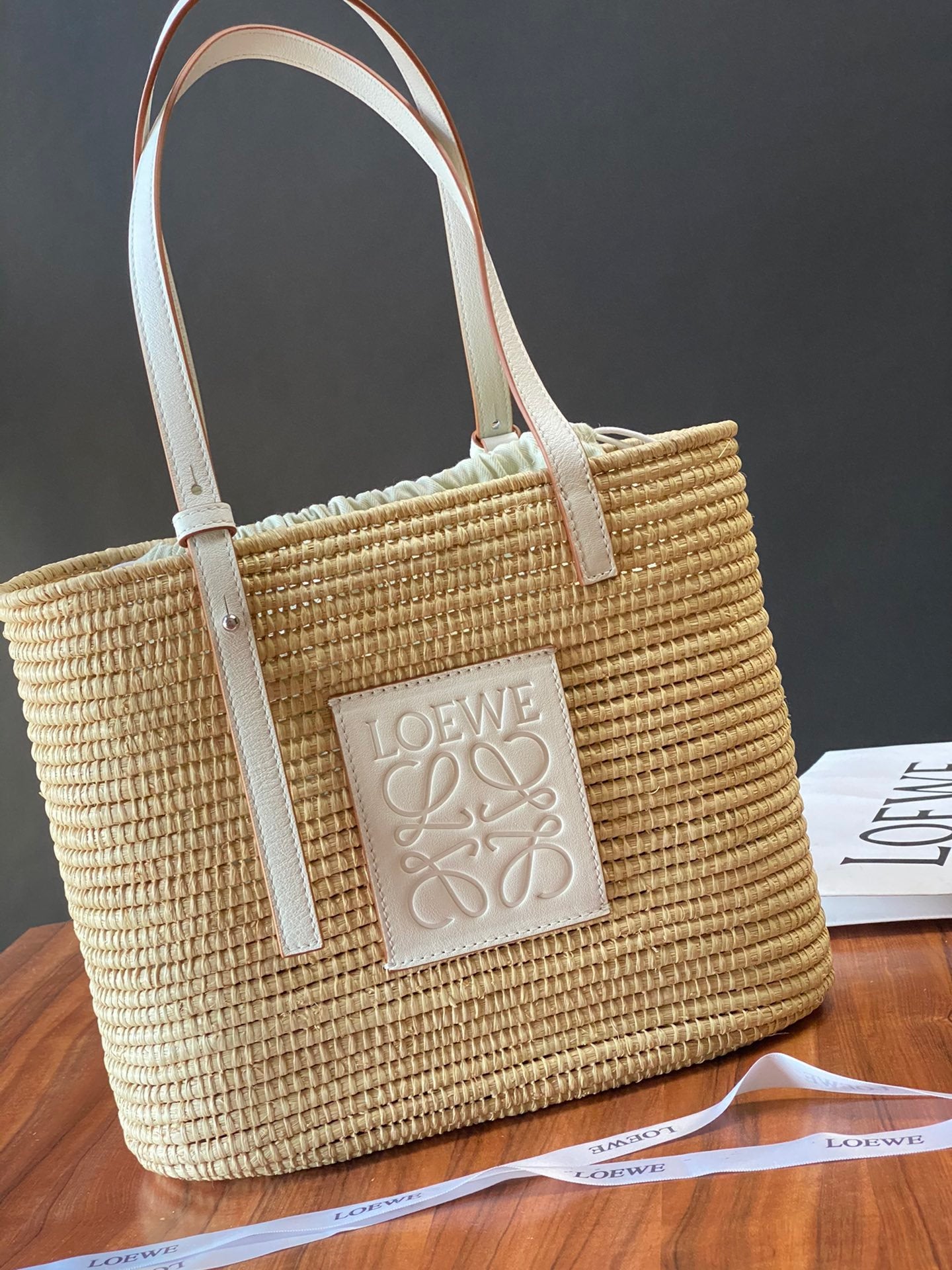 Natural & white raffia small square basket bag