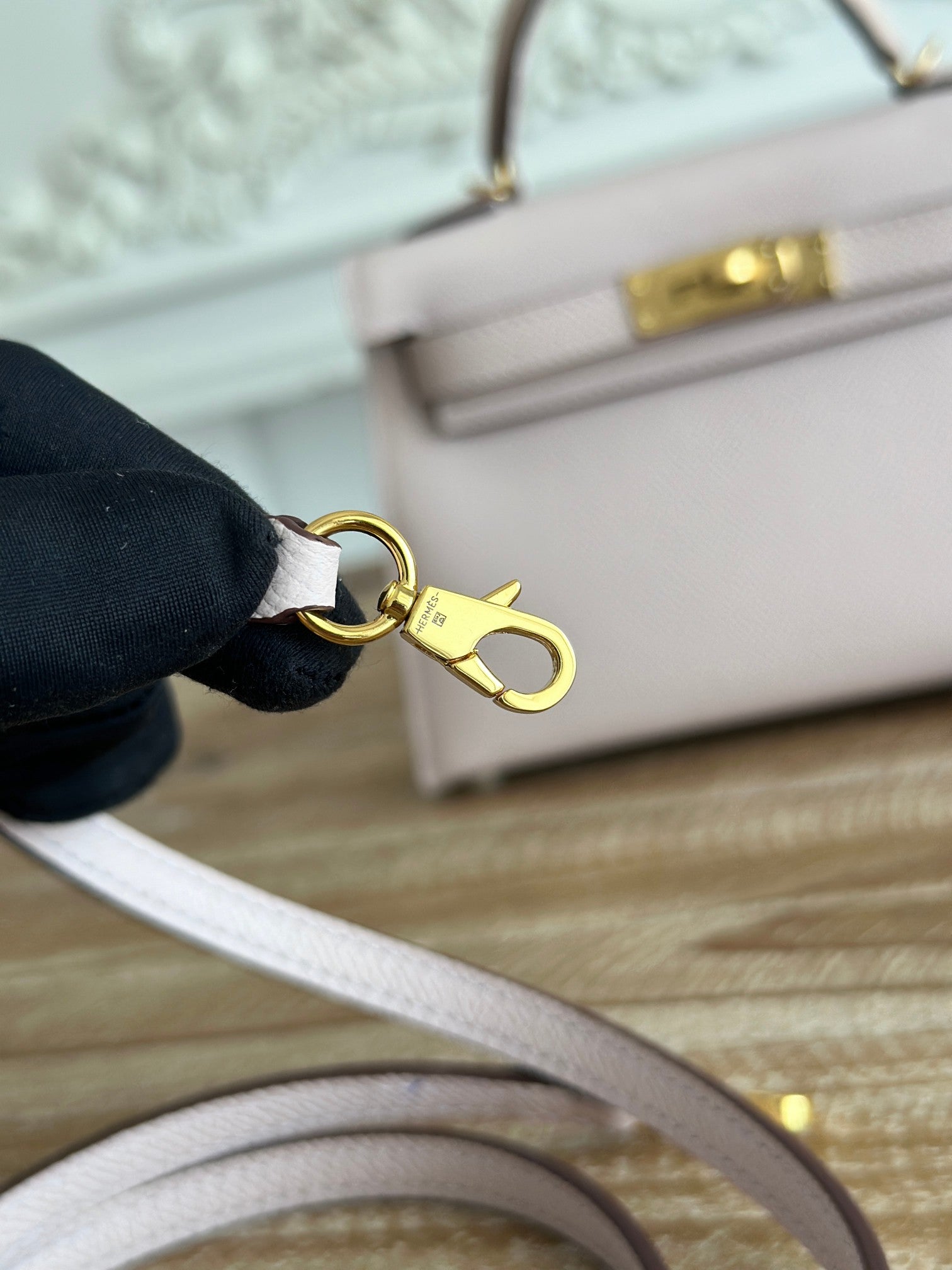 Light Pink Kelly 20 With Gold Hardware