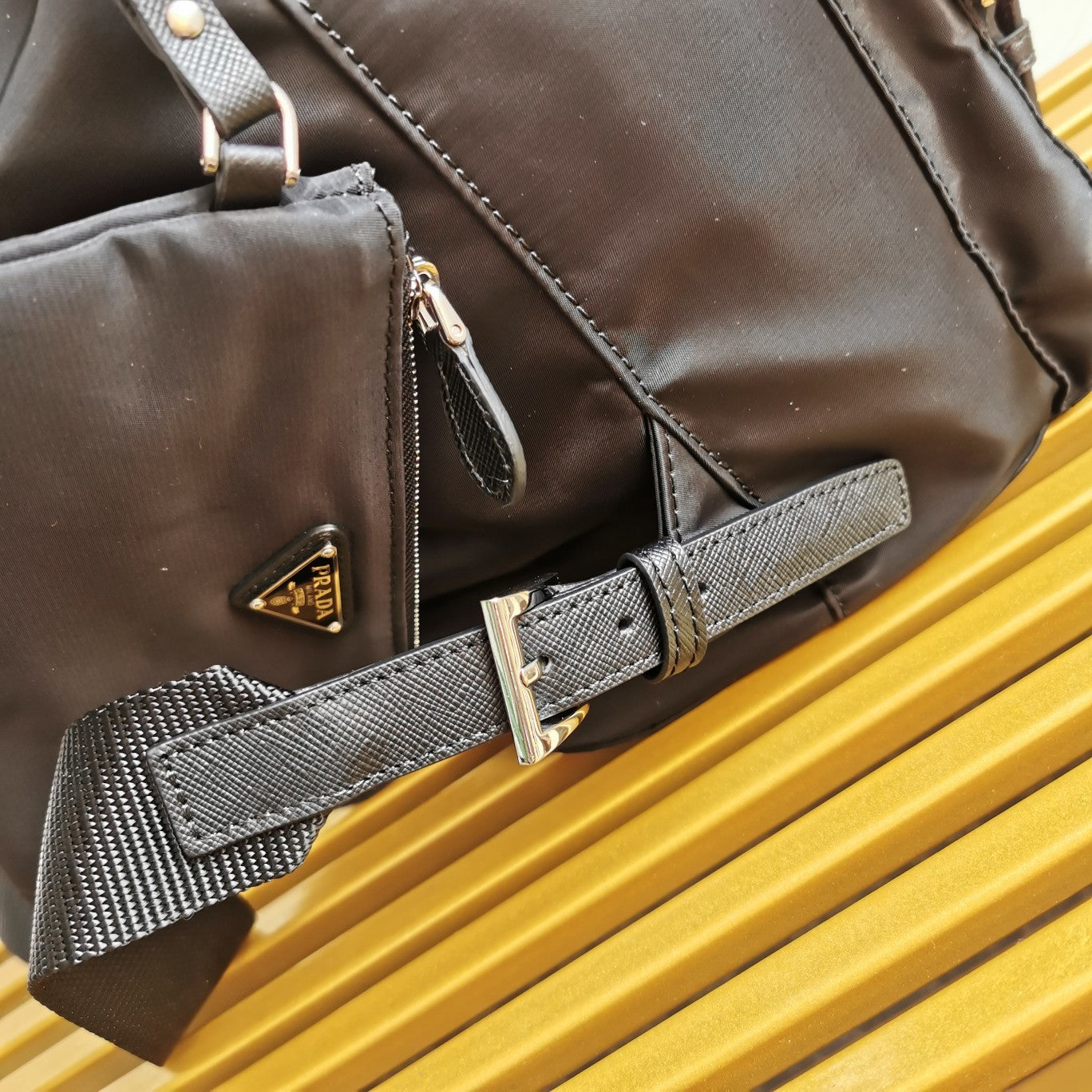 Black medium nylon backpack