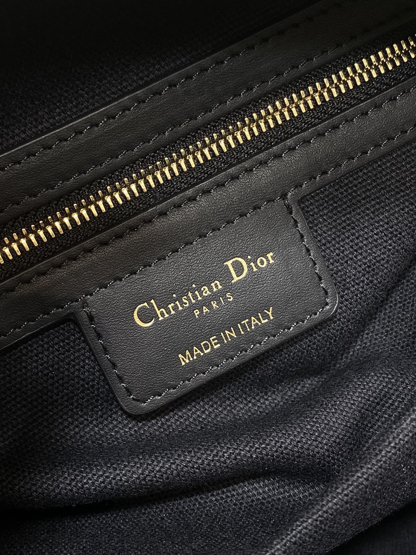 Black Small Journey Bag