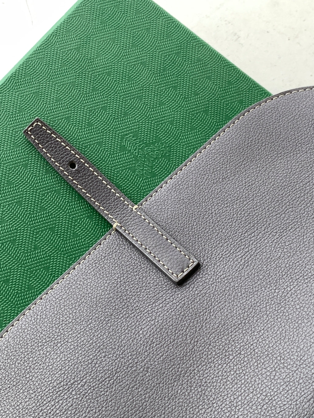 Grey Coursier Messenger Bag